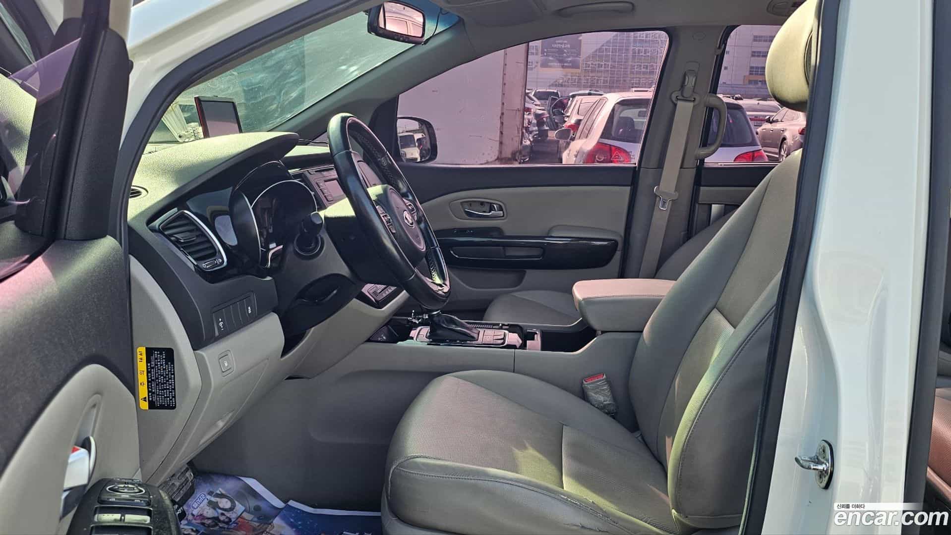 Canival Kia 2014.10-INNER-009