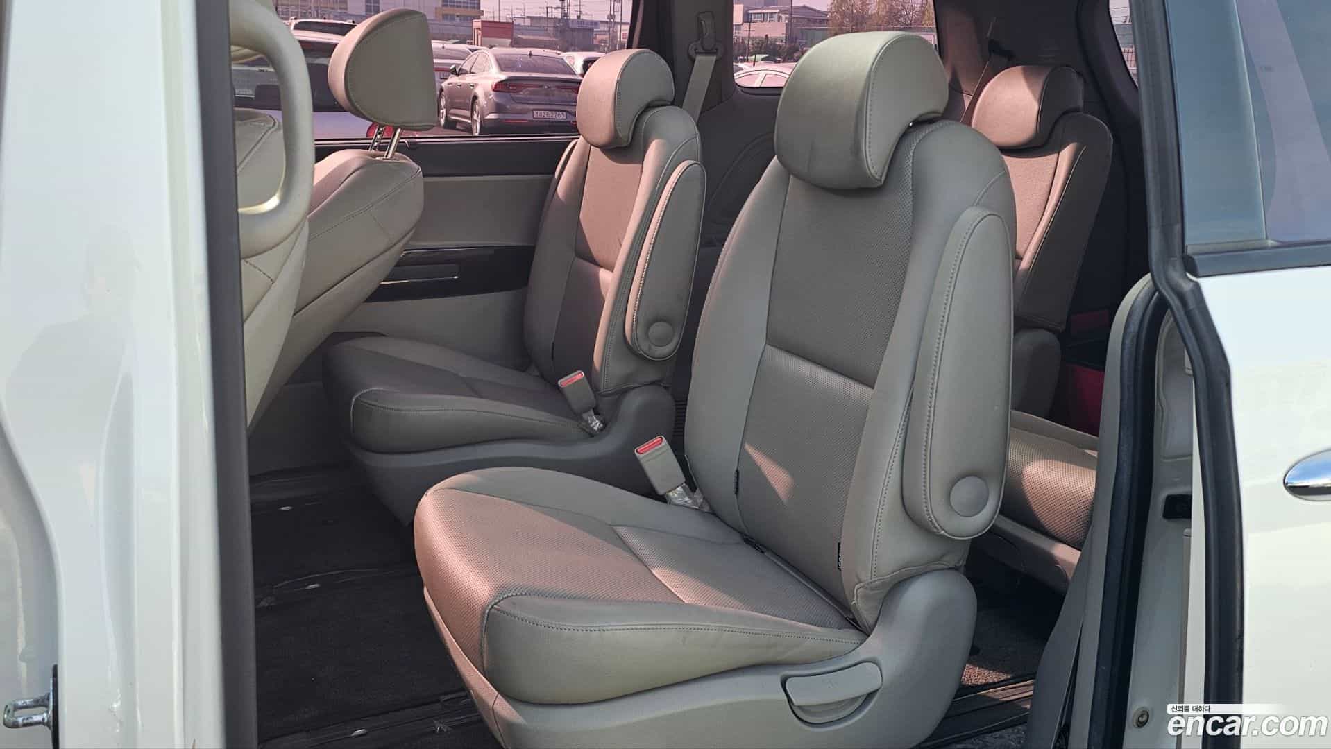 Canival Kia 2014.10-INNER-010