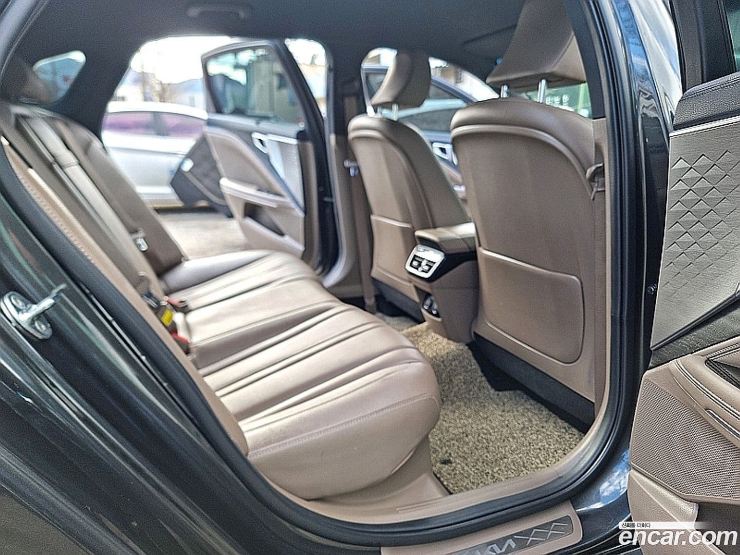 Main__Slider__Photo:K8 Kia 2022.6-14