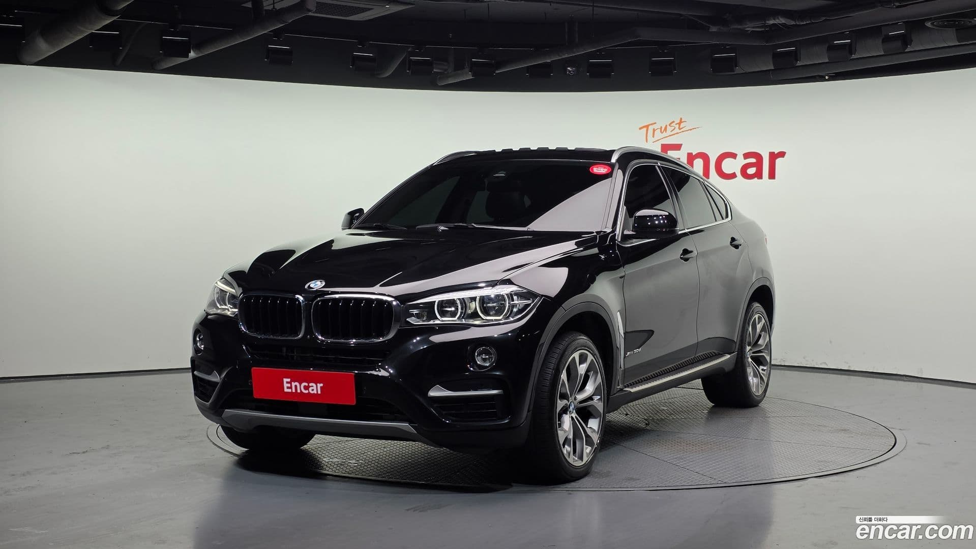 Main__Slider__Photo:X6 BMW 2018.11-0