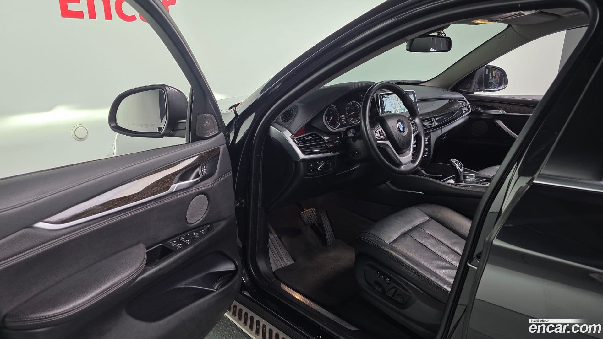 Main__Slider__Photo:X6 BMW 2018.11-10