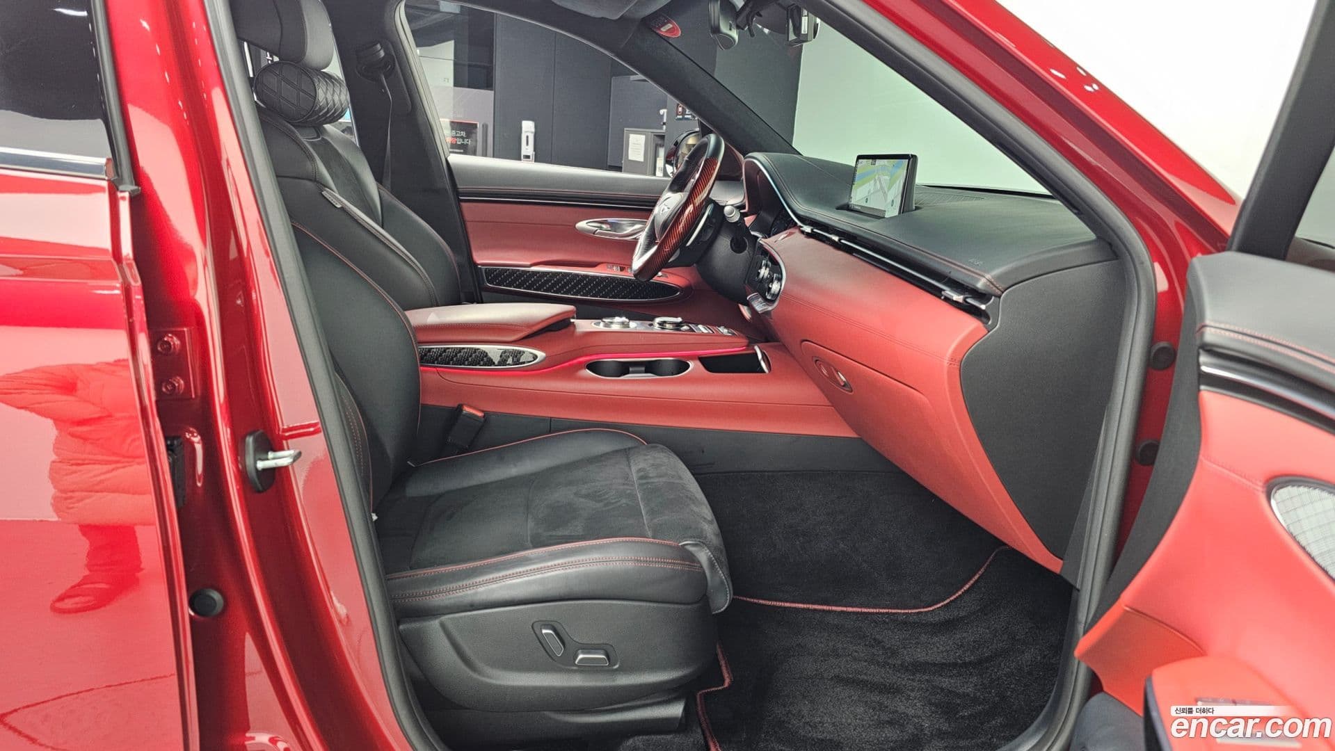 Main__Slider__Photo:GV70 Genesis 2022.11-10