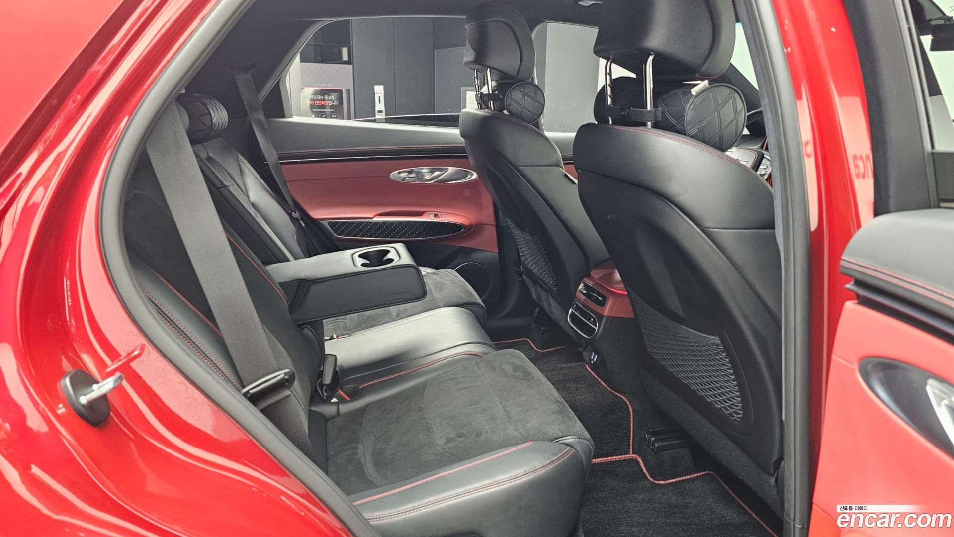 Main__Slider__Photo:GV70 Genesis 2022.11-11