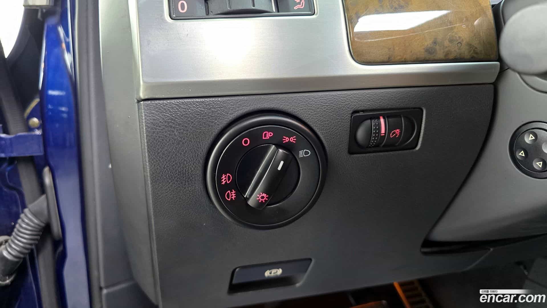 Touareg Volkswagen 2007.9-OPTION-017