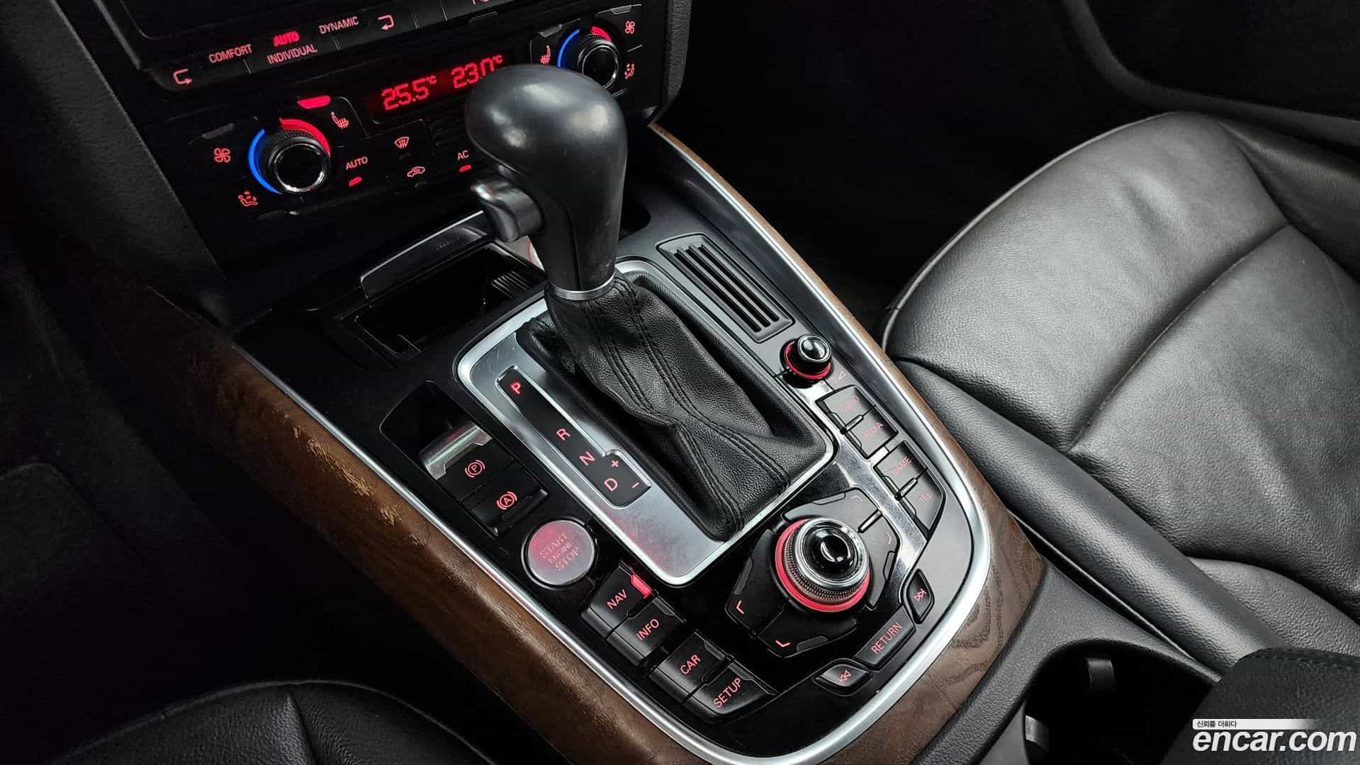 Q5 Audi 2012.9-INNER-009