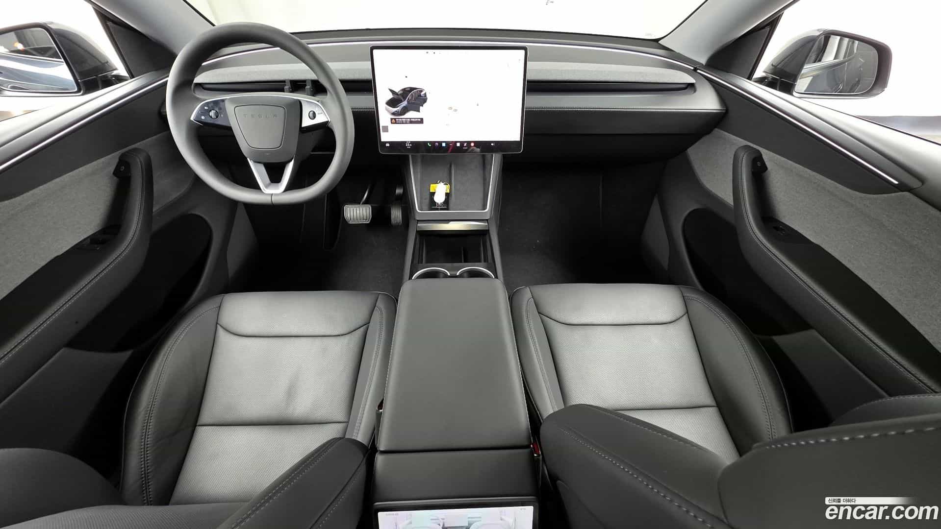 Model Y Tesla 2025.4-INNER-007