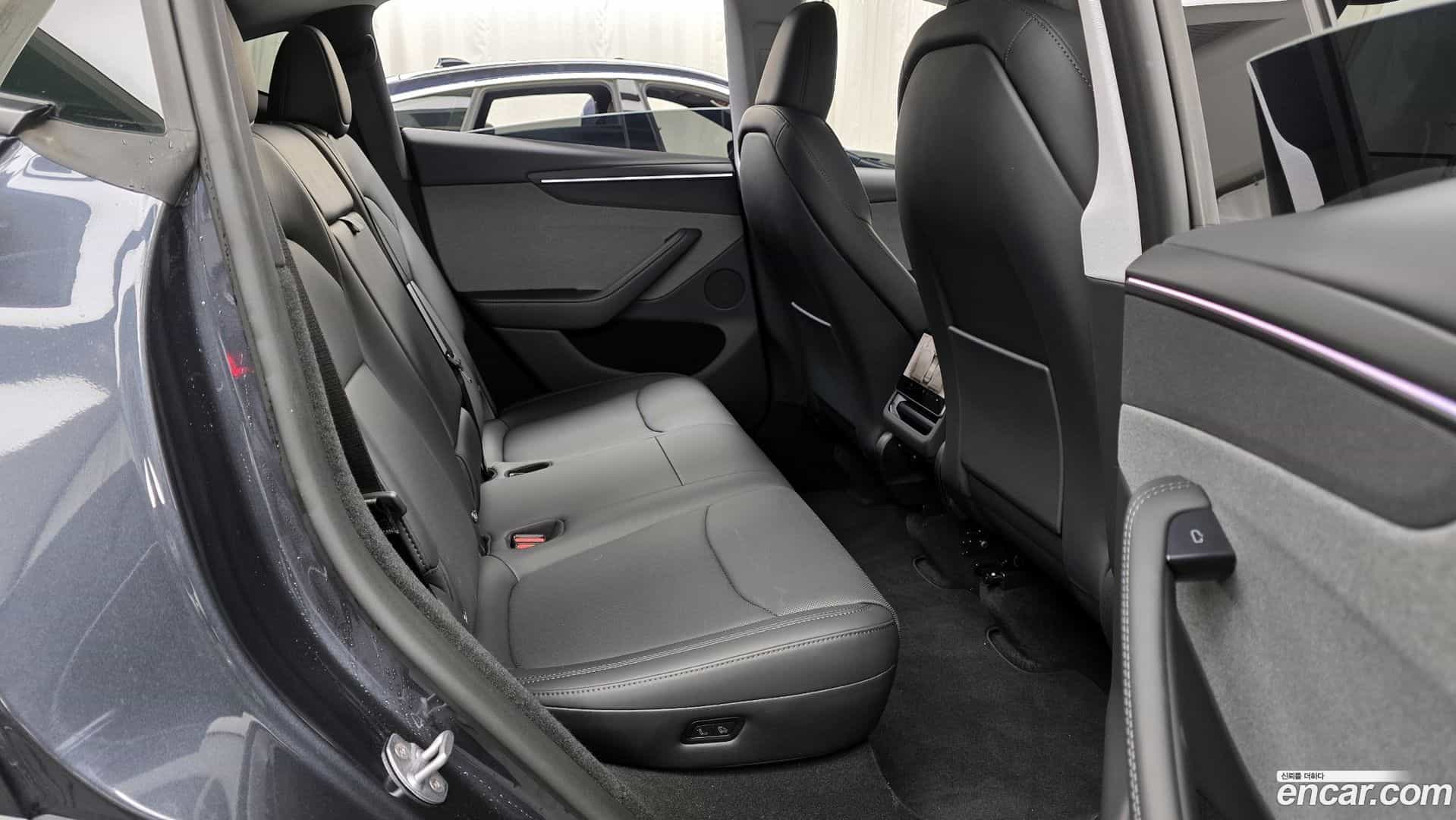 Model Y Tesla 2025.4-OPTION-016