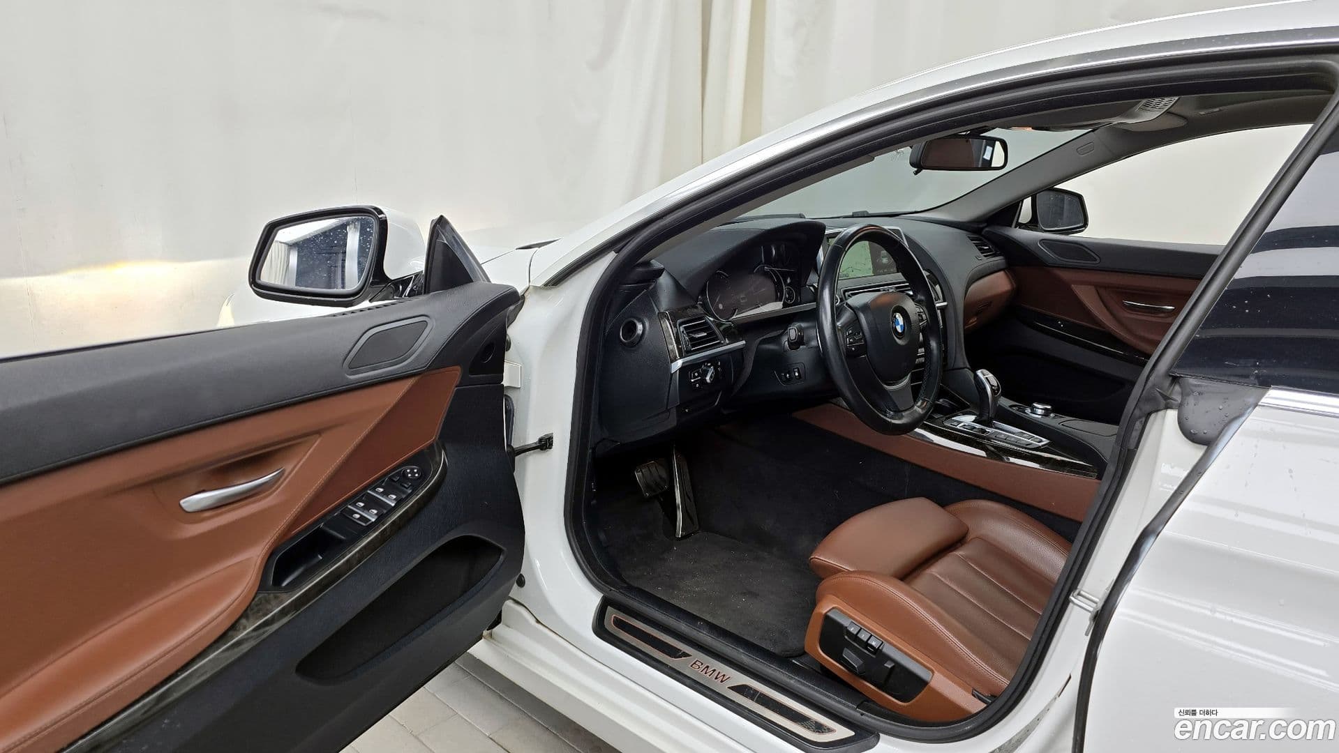 Main__Slider__Photo:6-Series BMW 2014.4-9