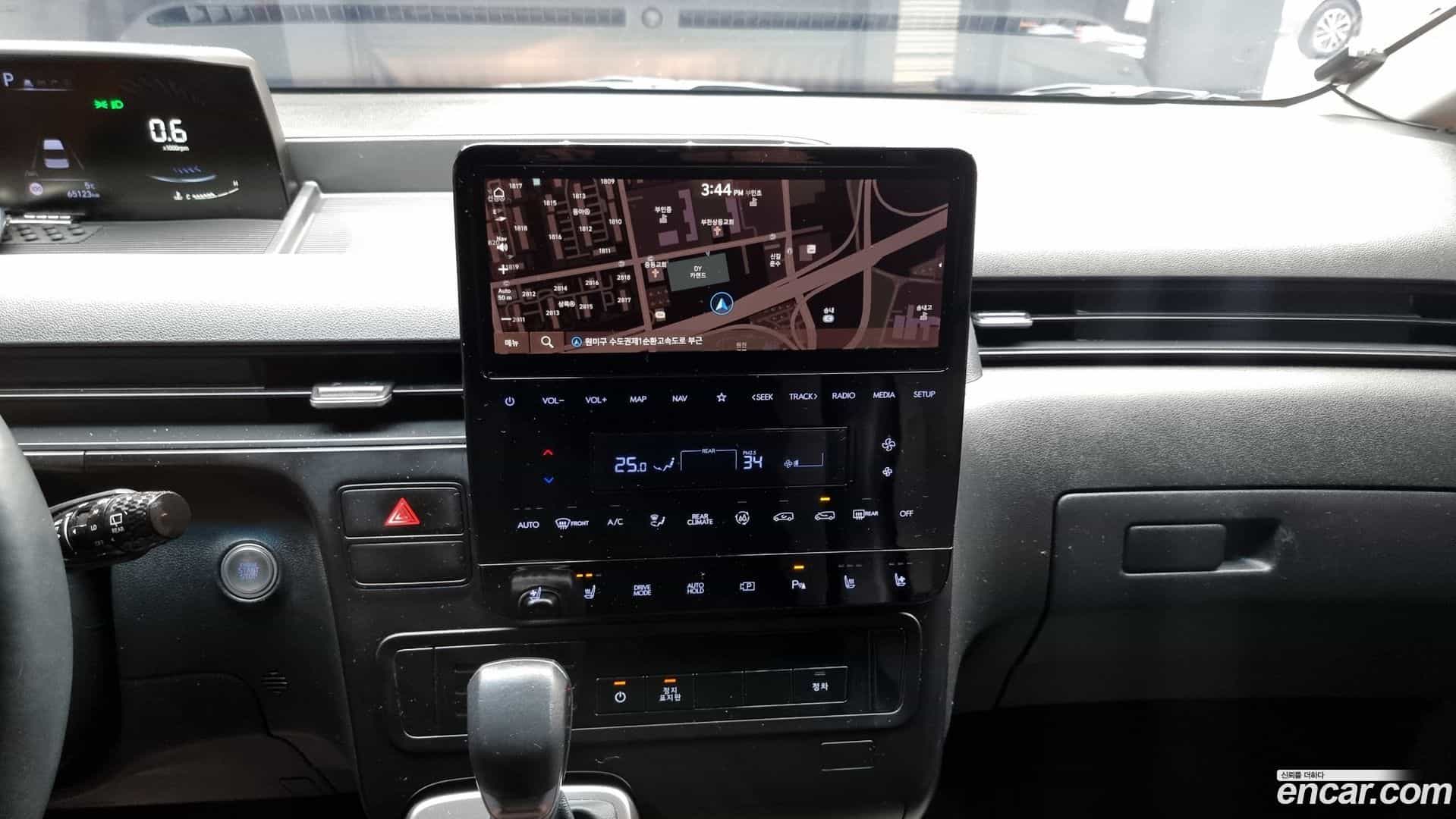 Staria Hyundai 2023.3-OPTION-019