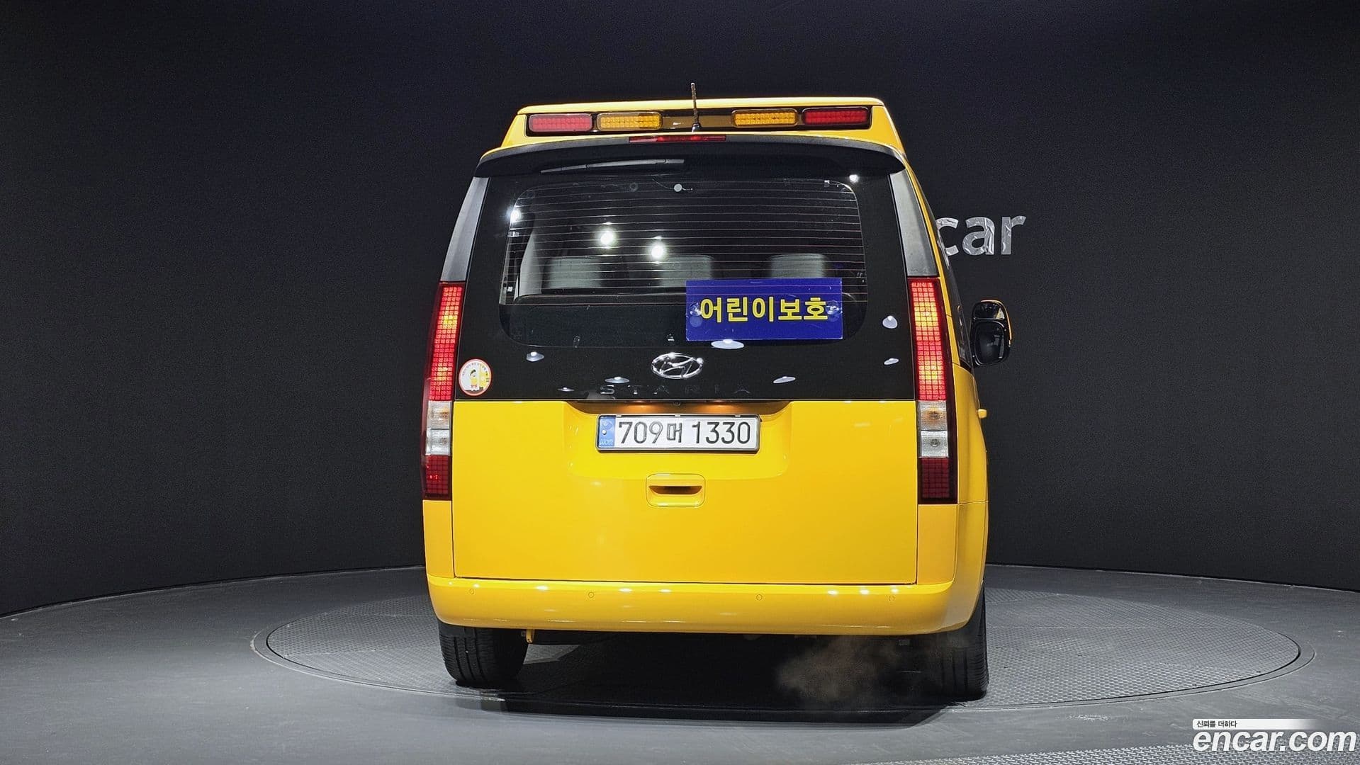 Main__Slider__Photo:Staria Hyundai 2023.10-3