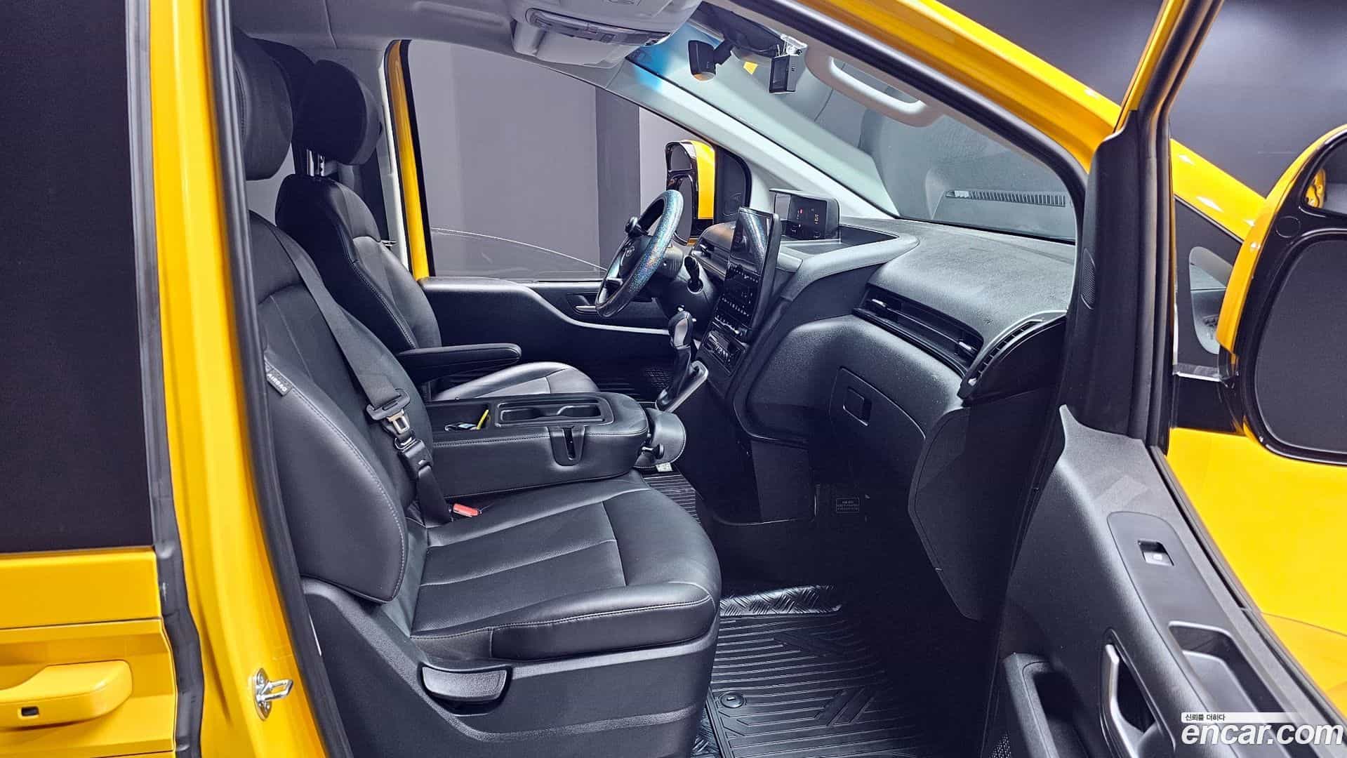 Staria Hyundai 2023.10-OPTION-015