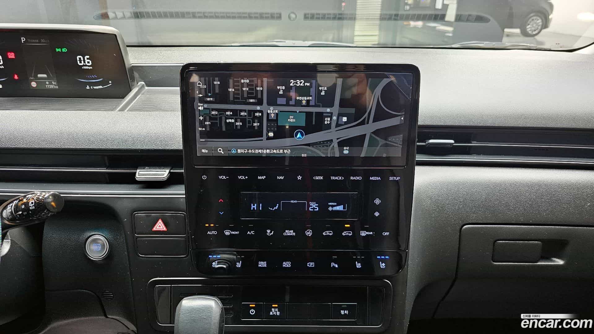 Staria Hyundai 2023.10-OPTION-018