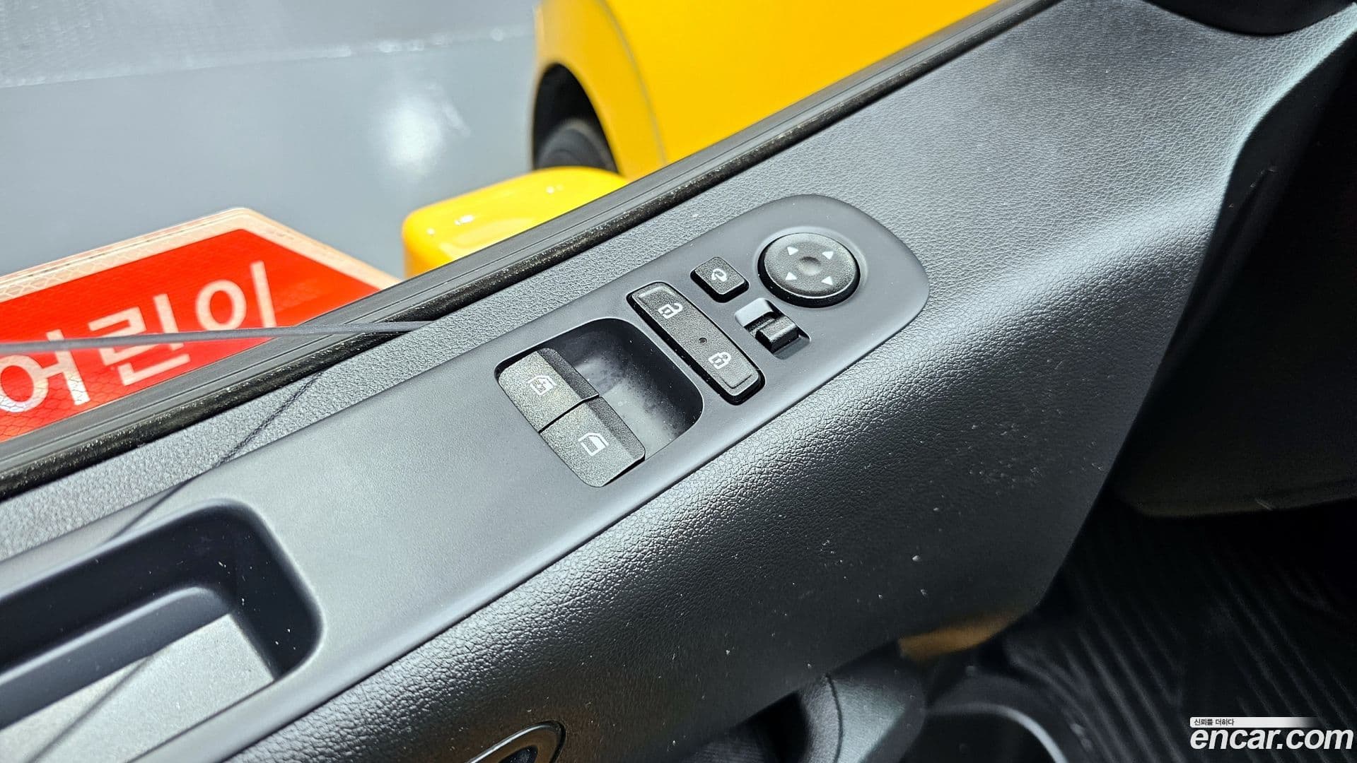 Main__Slider__Photo:Staria Hyundai 2023.10-17