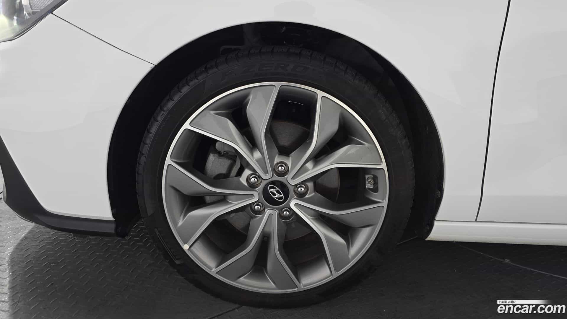 i30 Hyundai 2020.0-OUTER-005