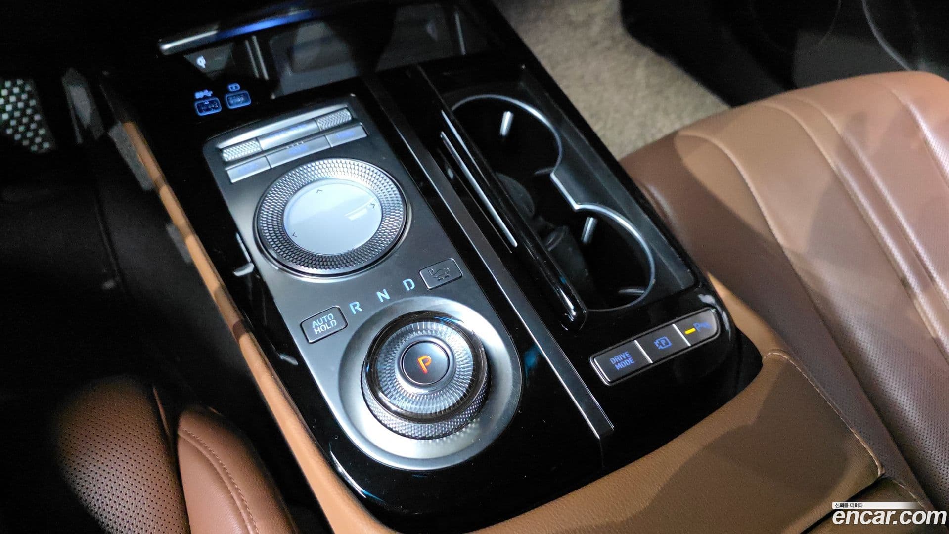 Main__Slider__Photo:G80 Genesis 2020.9-8