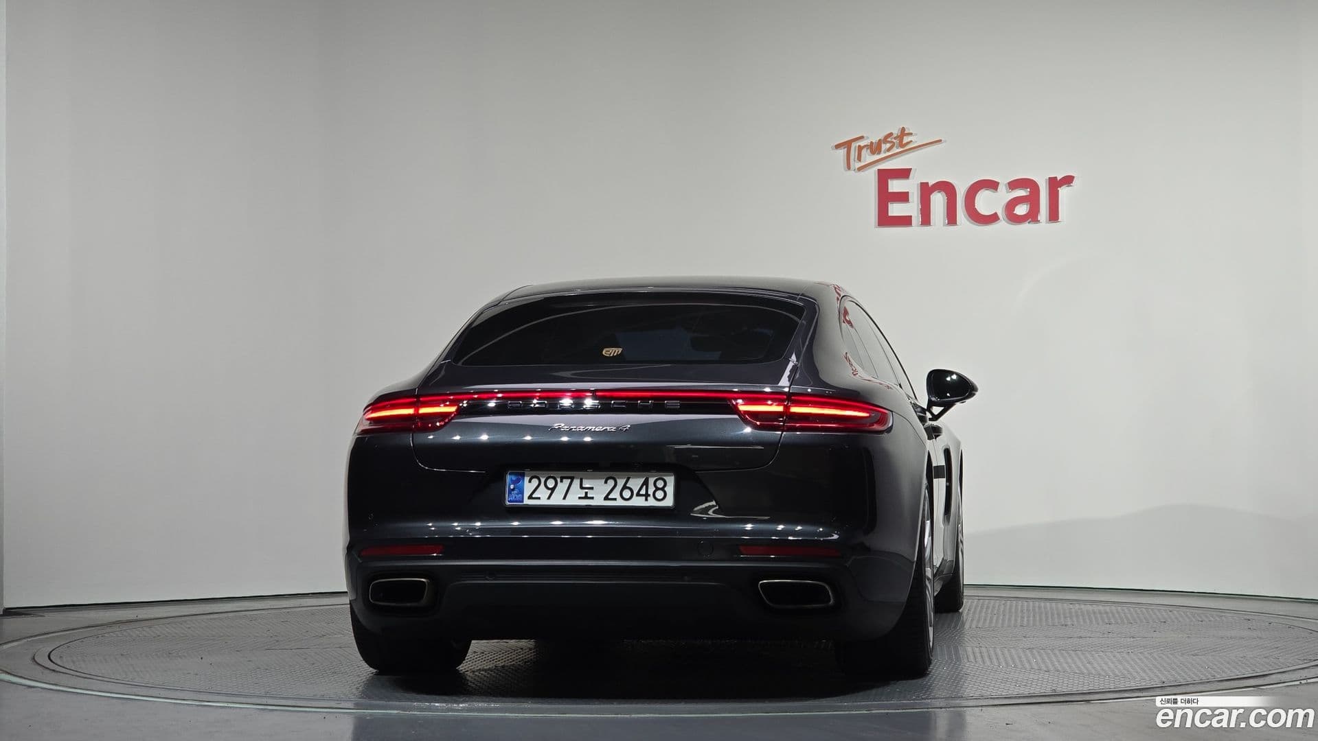 Main__Slider__Photo:Panamera Porsche 2018.8-3