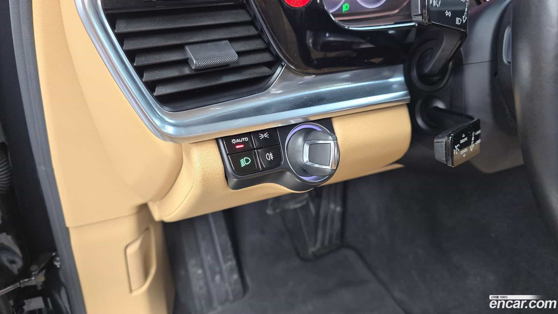 Panamera Porsche 2018.8-OPTION-021