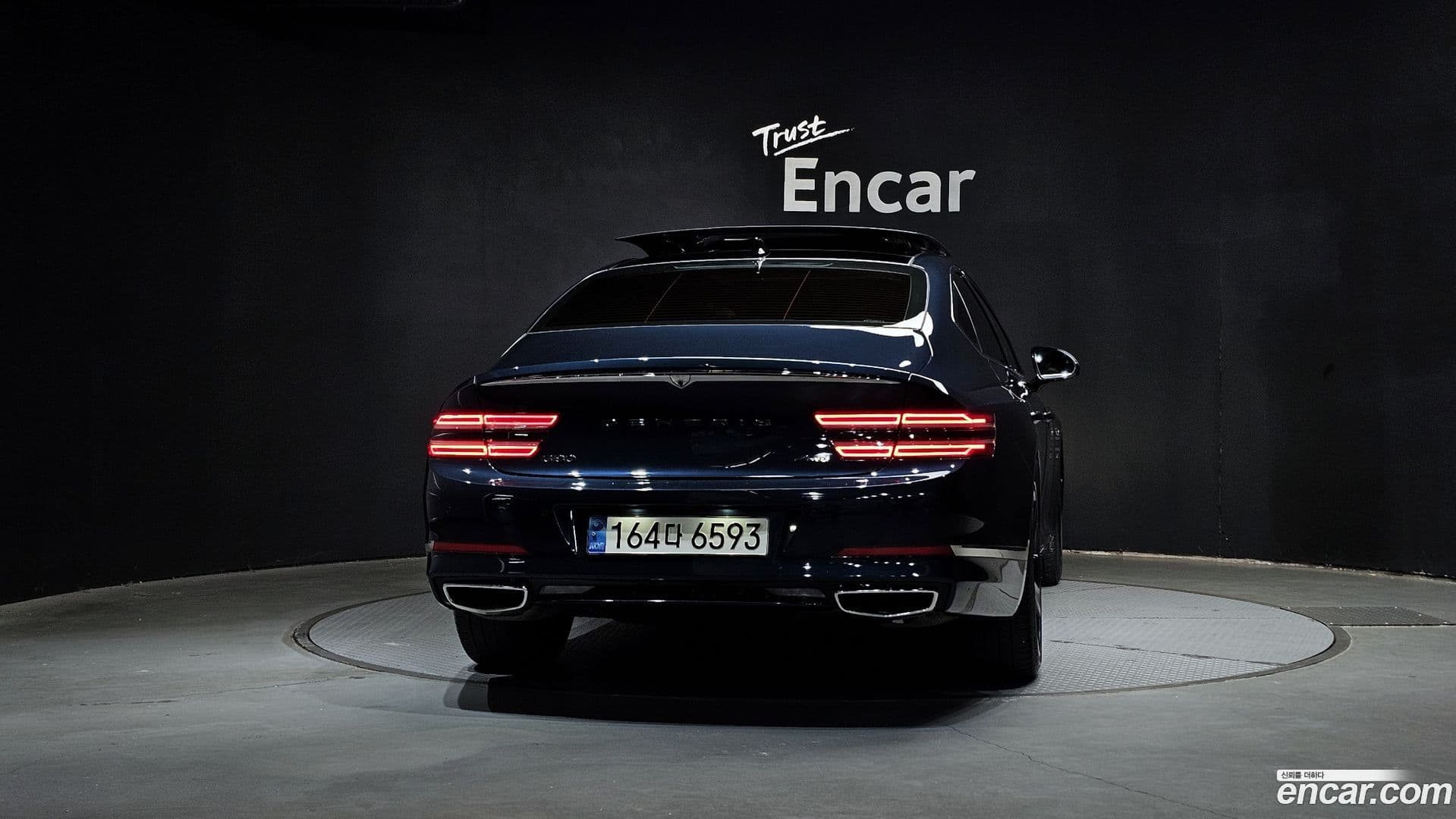 Main__Slider__Photo:G80 Genesis 2022.0-3