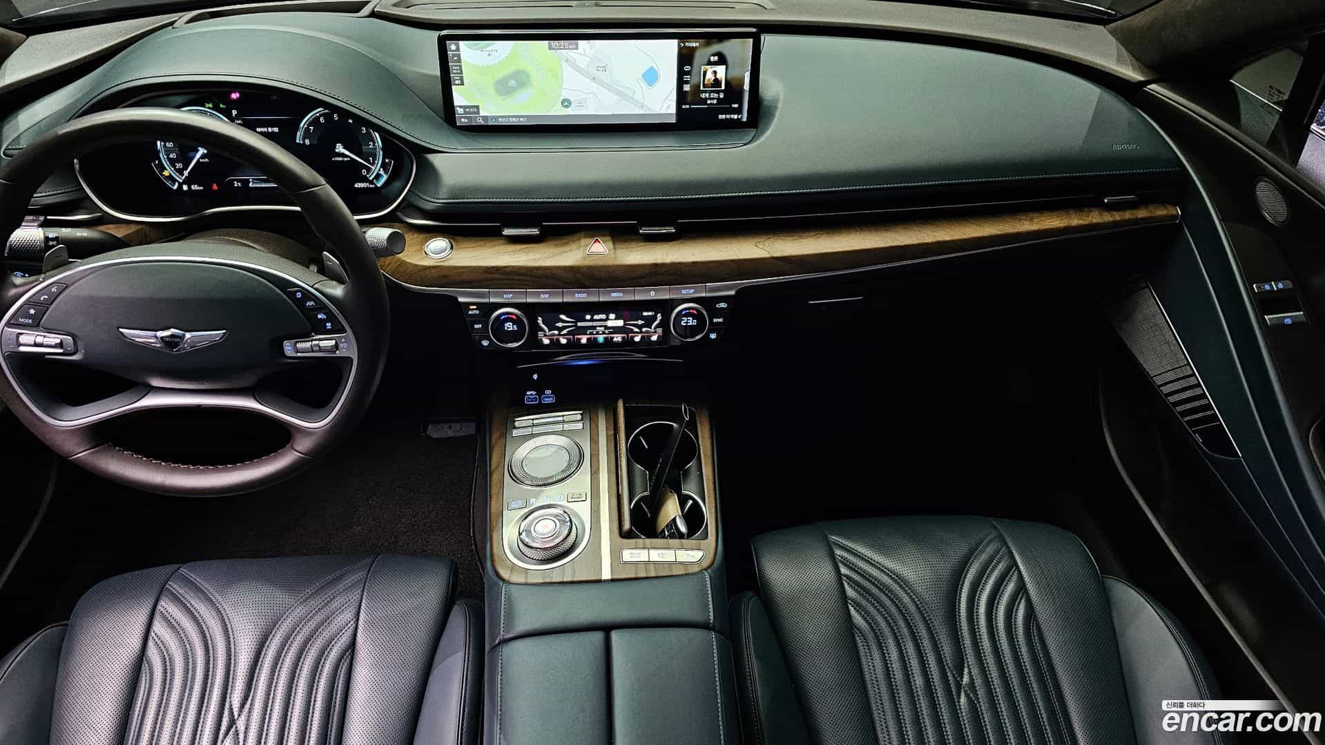 G80 Genesis 2022.0-INNER-007