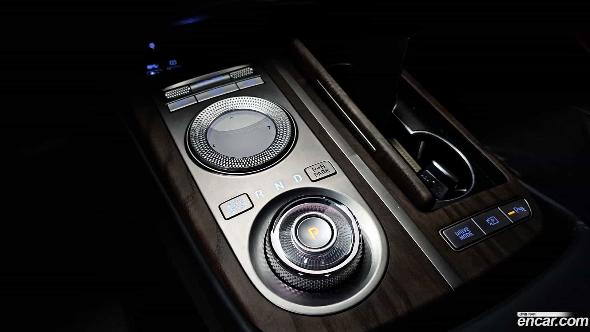 G80 Genesis 2022.0-INNER-009