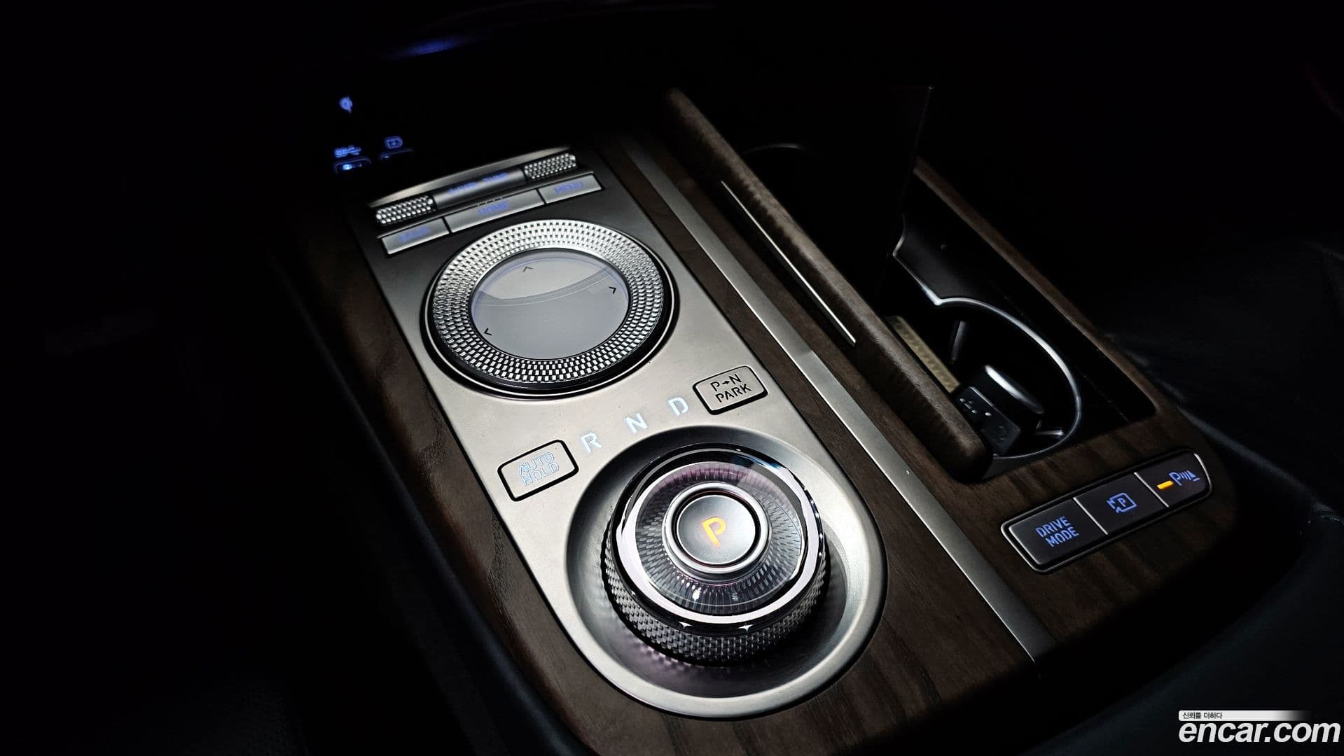 Main__Slider__Photo:G80 Genesis 2022.0-8