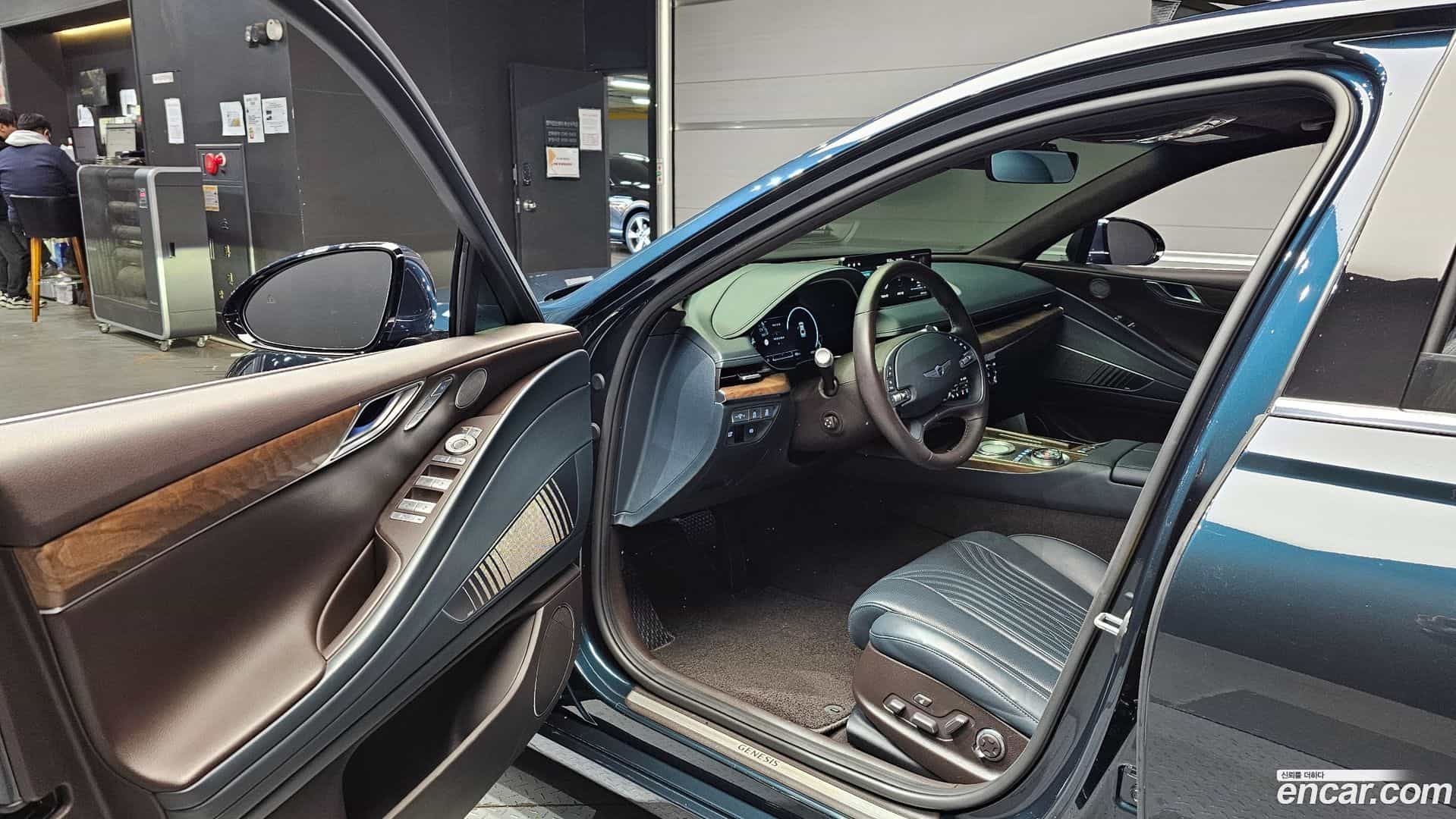 G80 Genesis 2022.0-OPTION-015