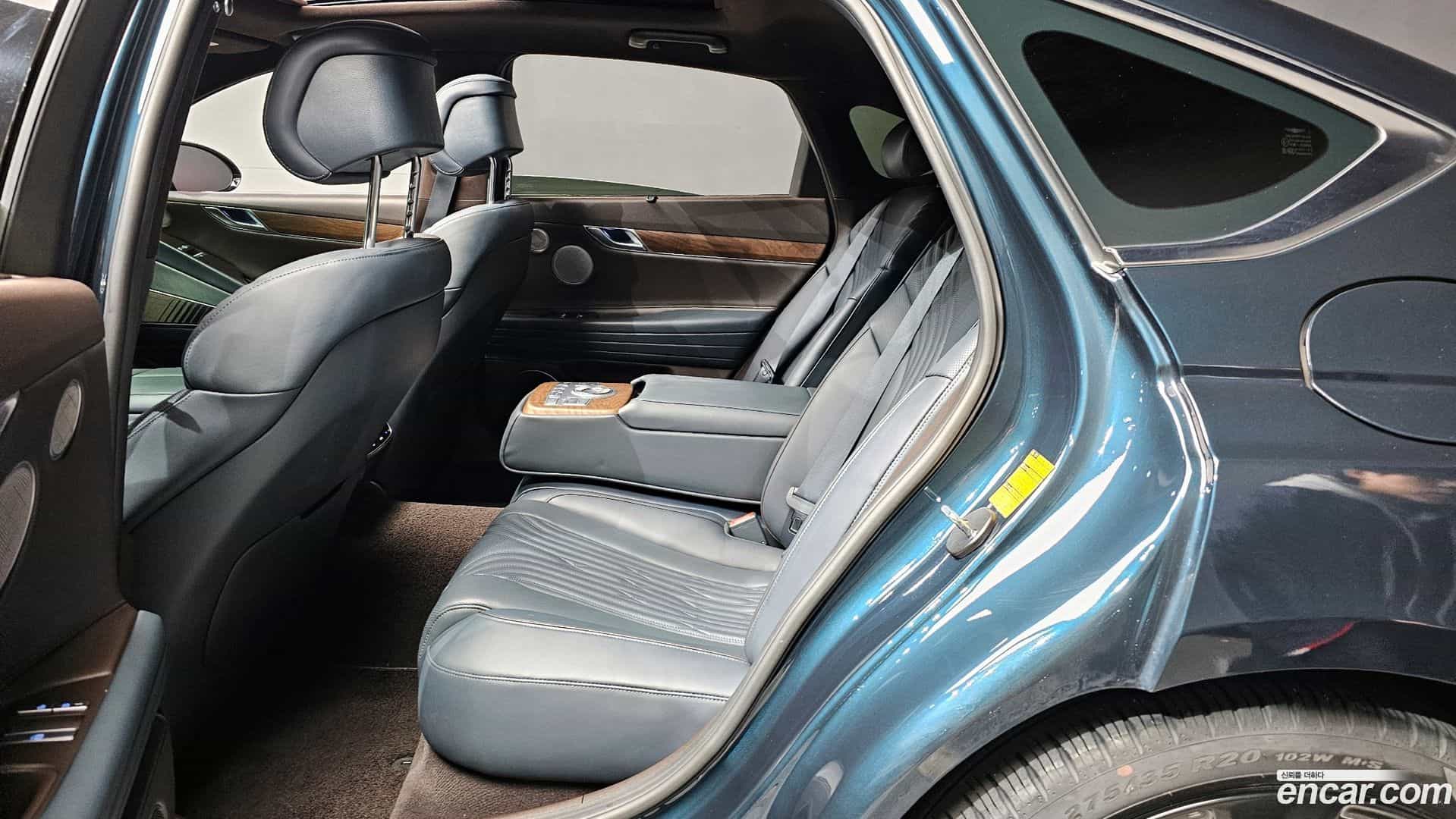 G80 Genesis 2022.0-OPTION-016