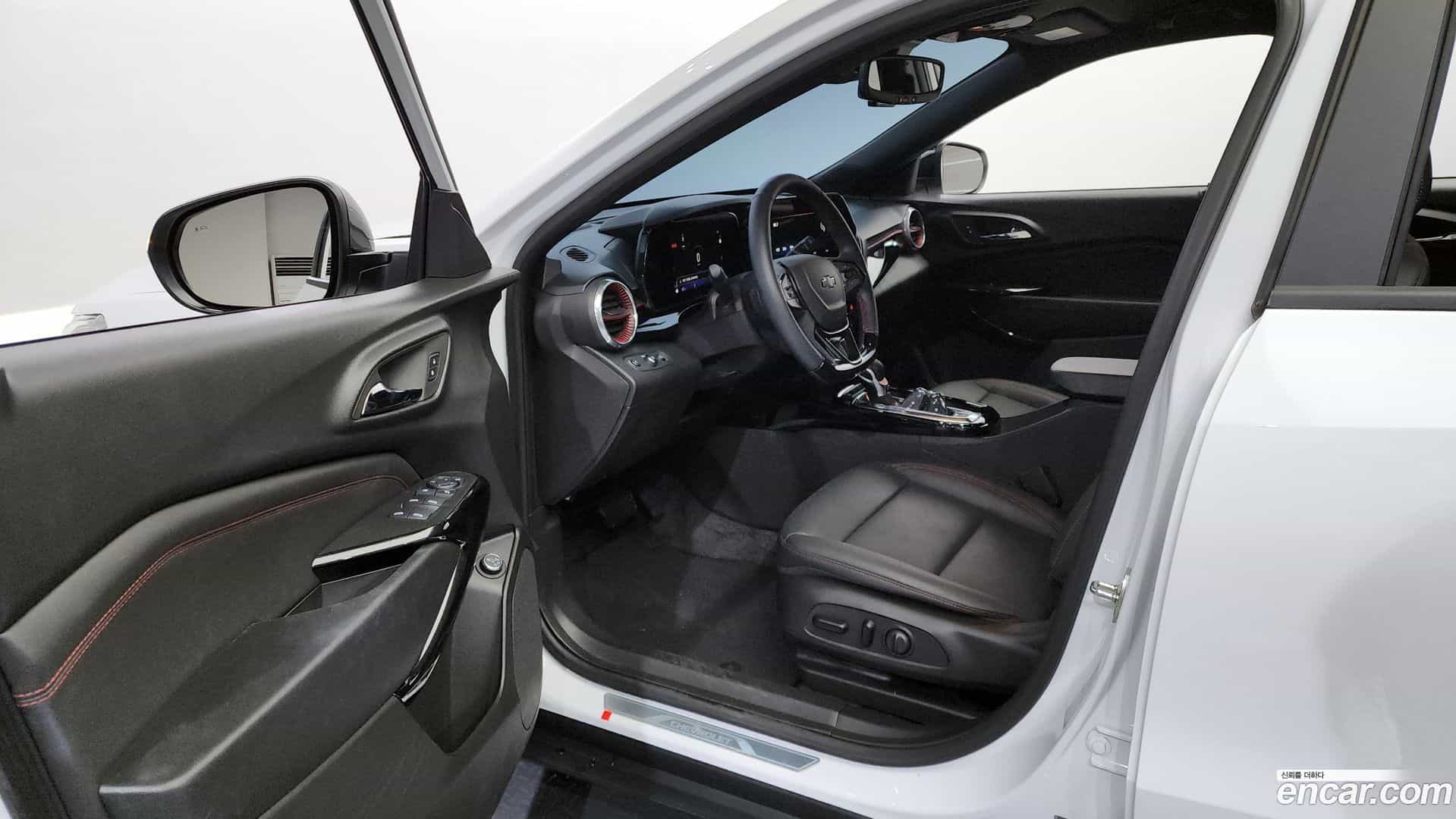 Trax Chevrolet 2023.6-INNER-010