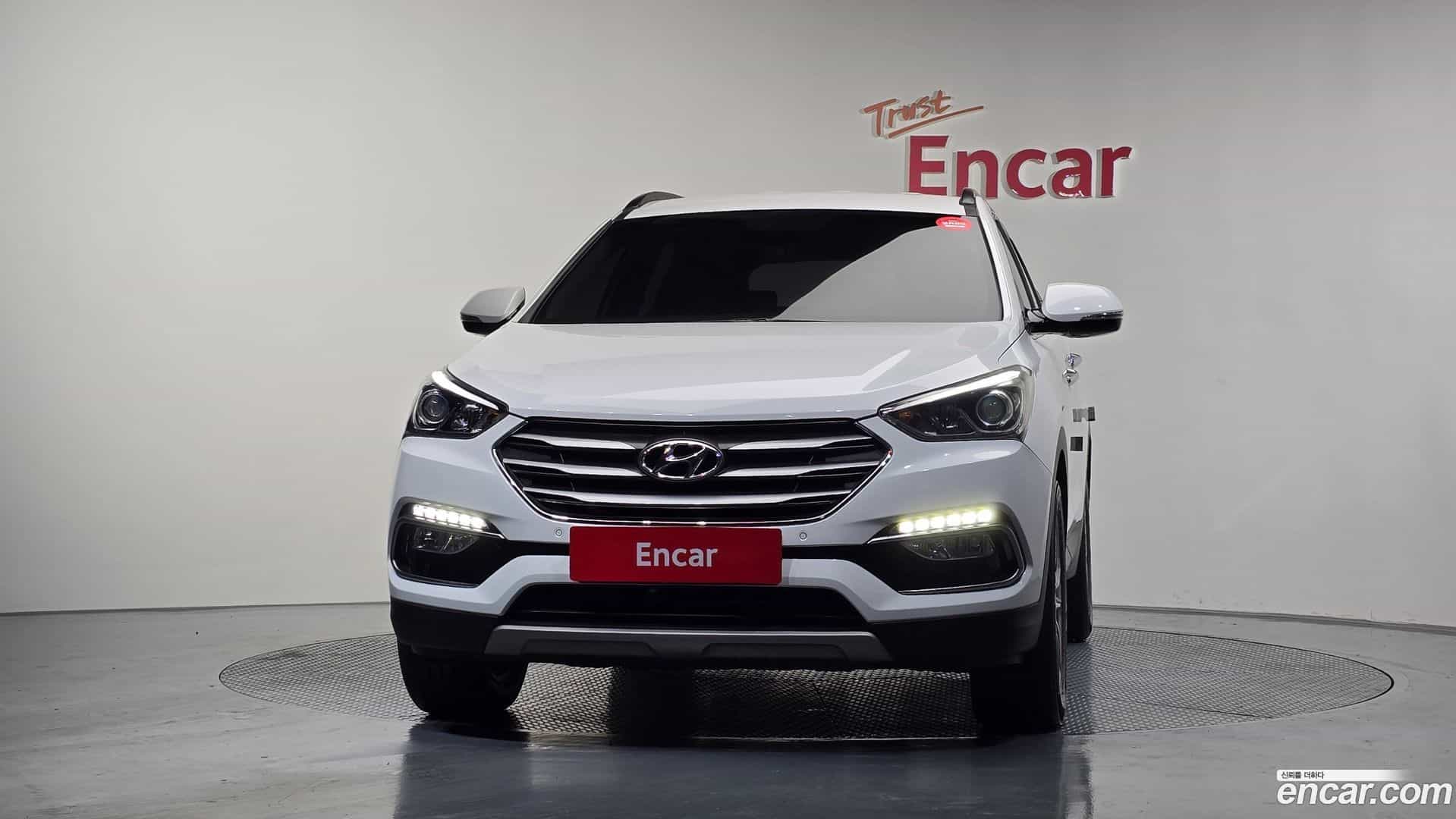 Santafe Hyundai 2016.5-OUTER-003