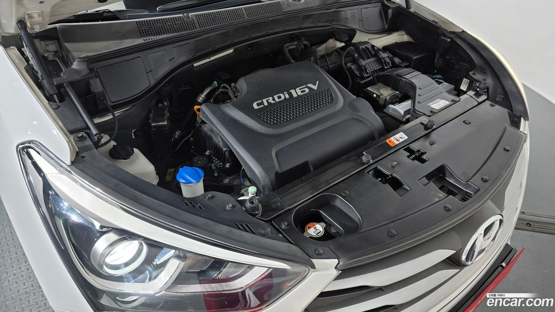 Main__Slider__Photo:Santafe Hyundai 2016.5-5