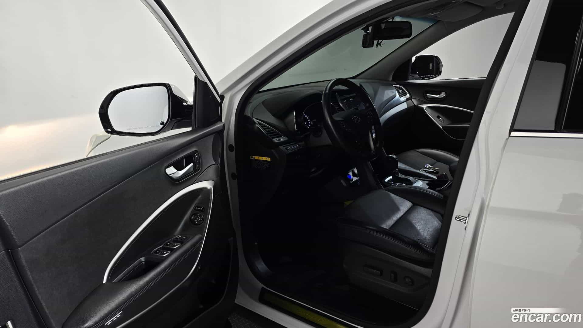 Santafe Hyundai 2016.5-INNER-010