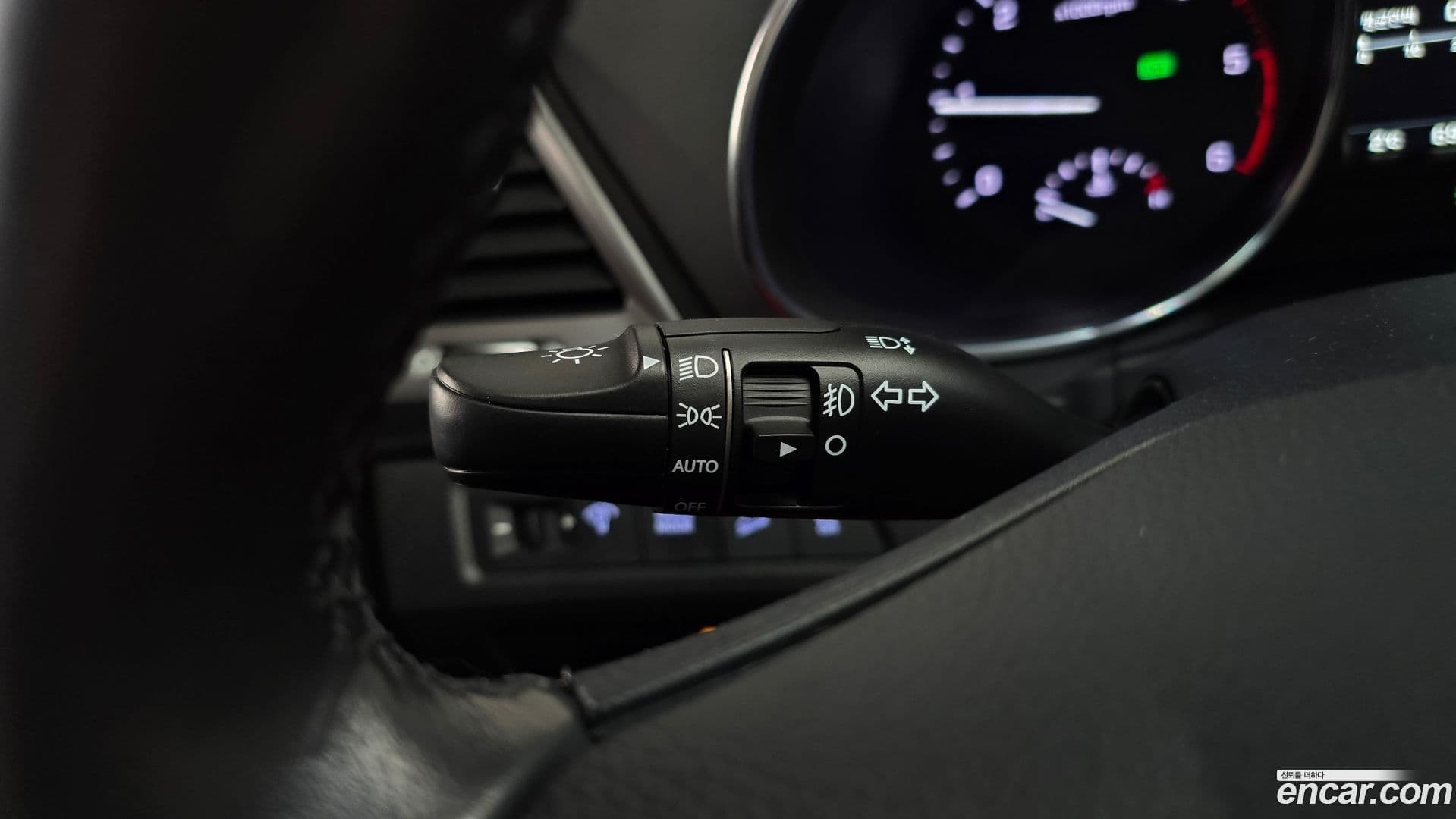 Main__Slider__Photo:Santafe Hyundai 2016.5-16