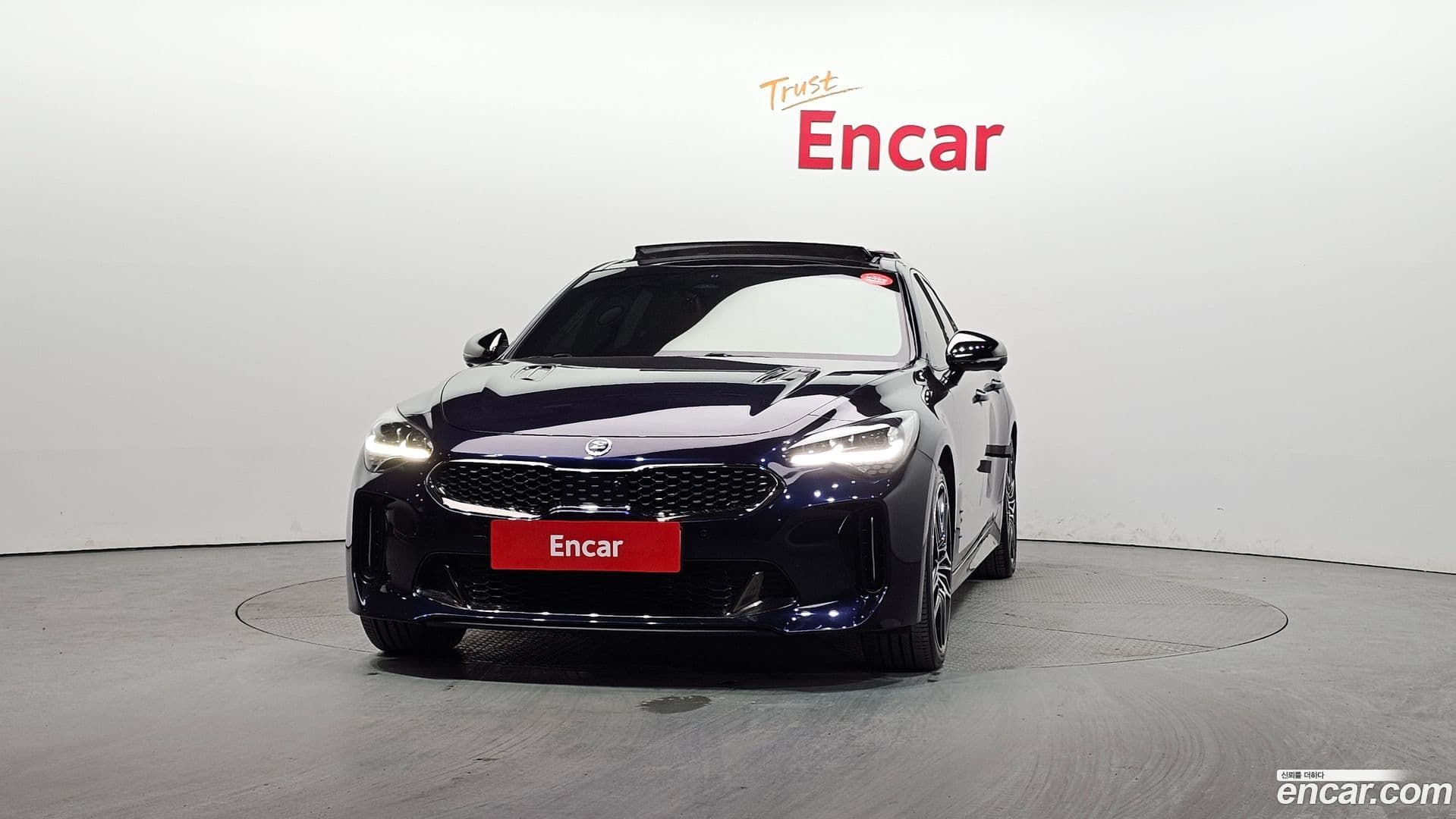 Main__Slider__Photo:Stinger Kia 2021.0-2