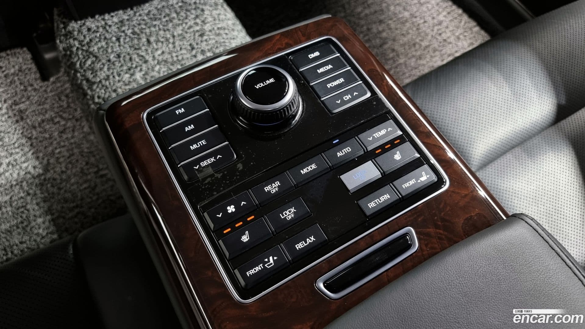 Main__Slider__Photo:Equus Hyundai 2015.0-18