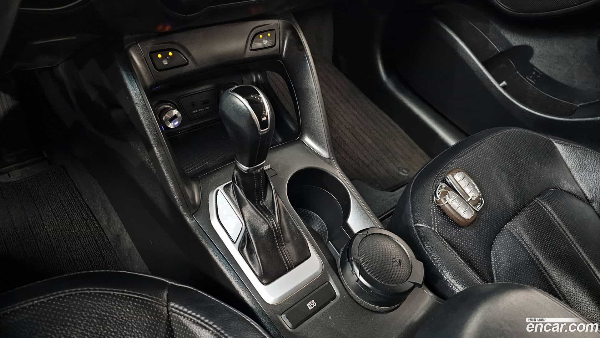 Tucson Hyundai 2014.5-INNER-009