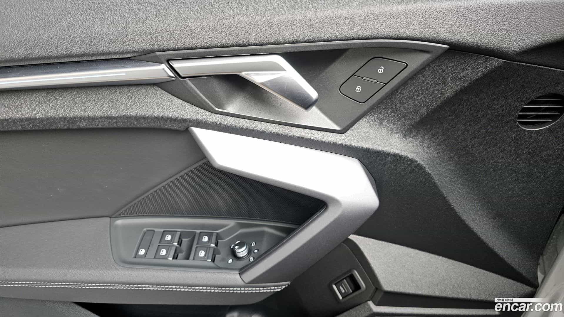 A3 Audi 2025.4-OPTION-018