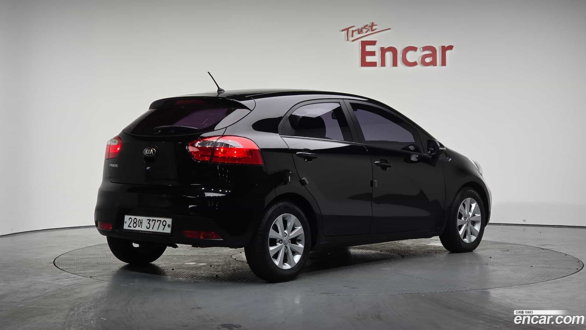 pride Kia 2013.7-OUTER-002