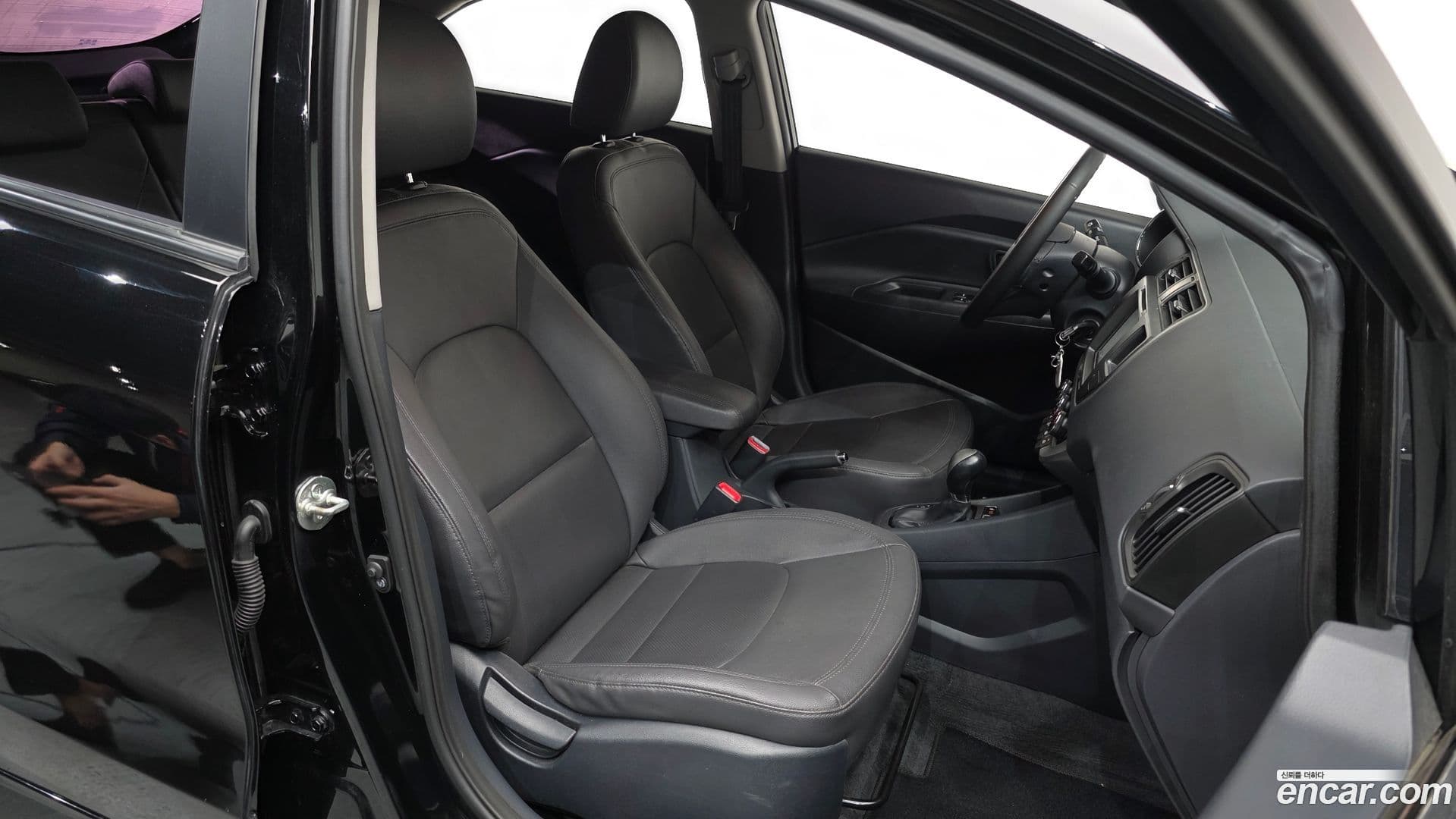 Main__Slider__Photo:pride Kia 2013.7-9