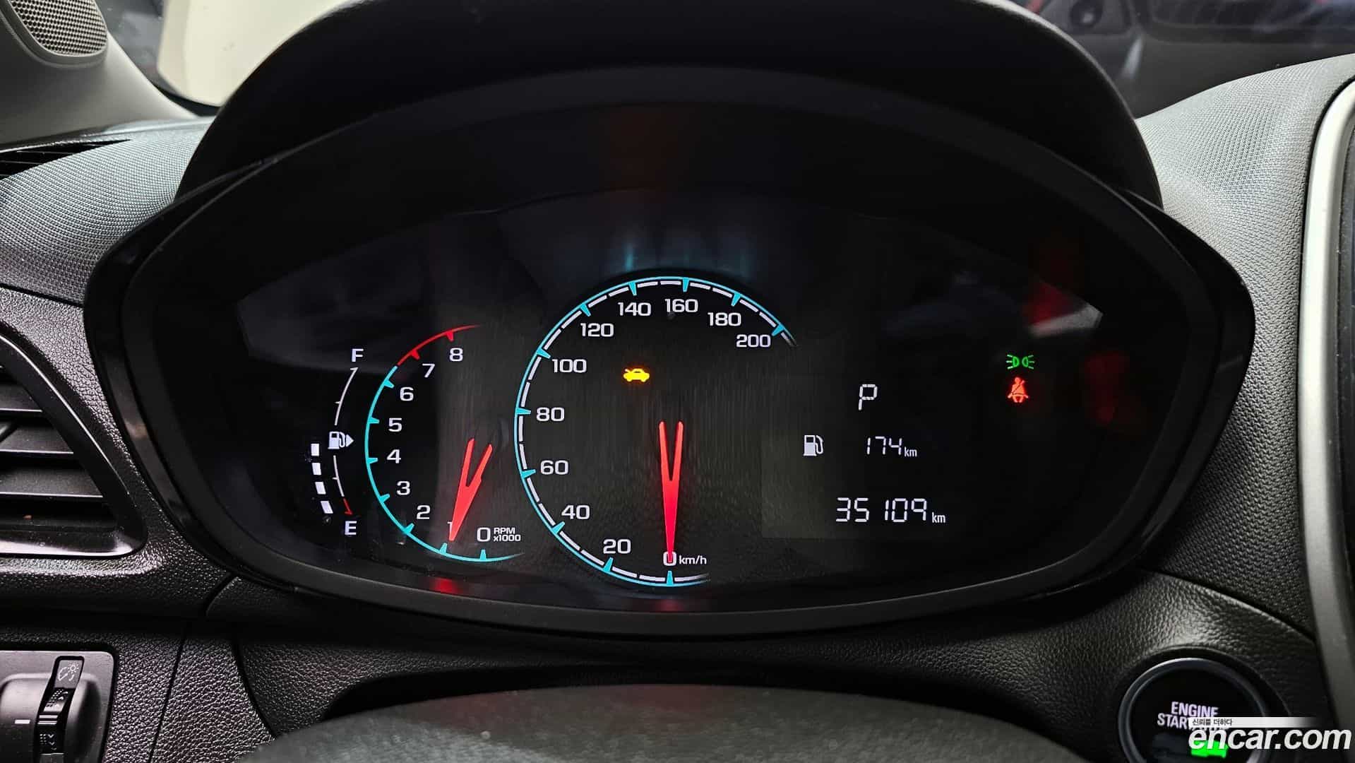 Spark Chevrolet 2016.6-INNER-008