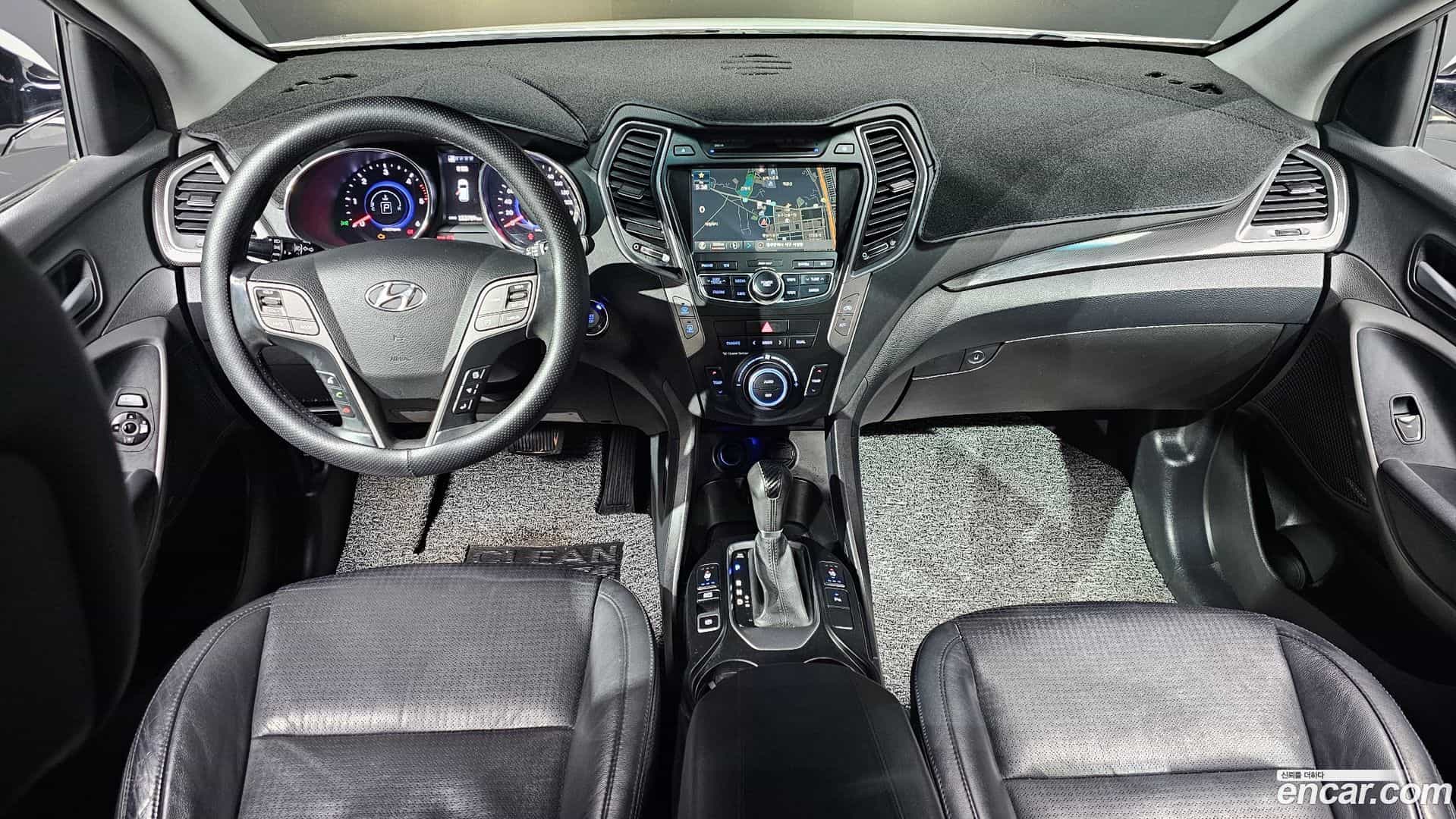 Santafe Hyundai 2013.2-INNER-007