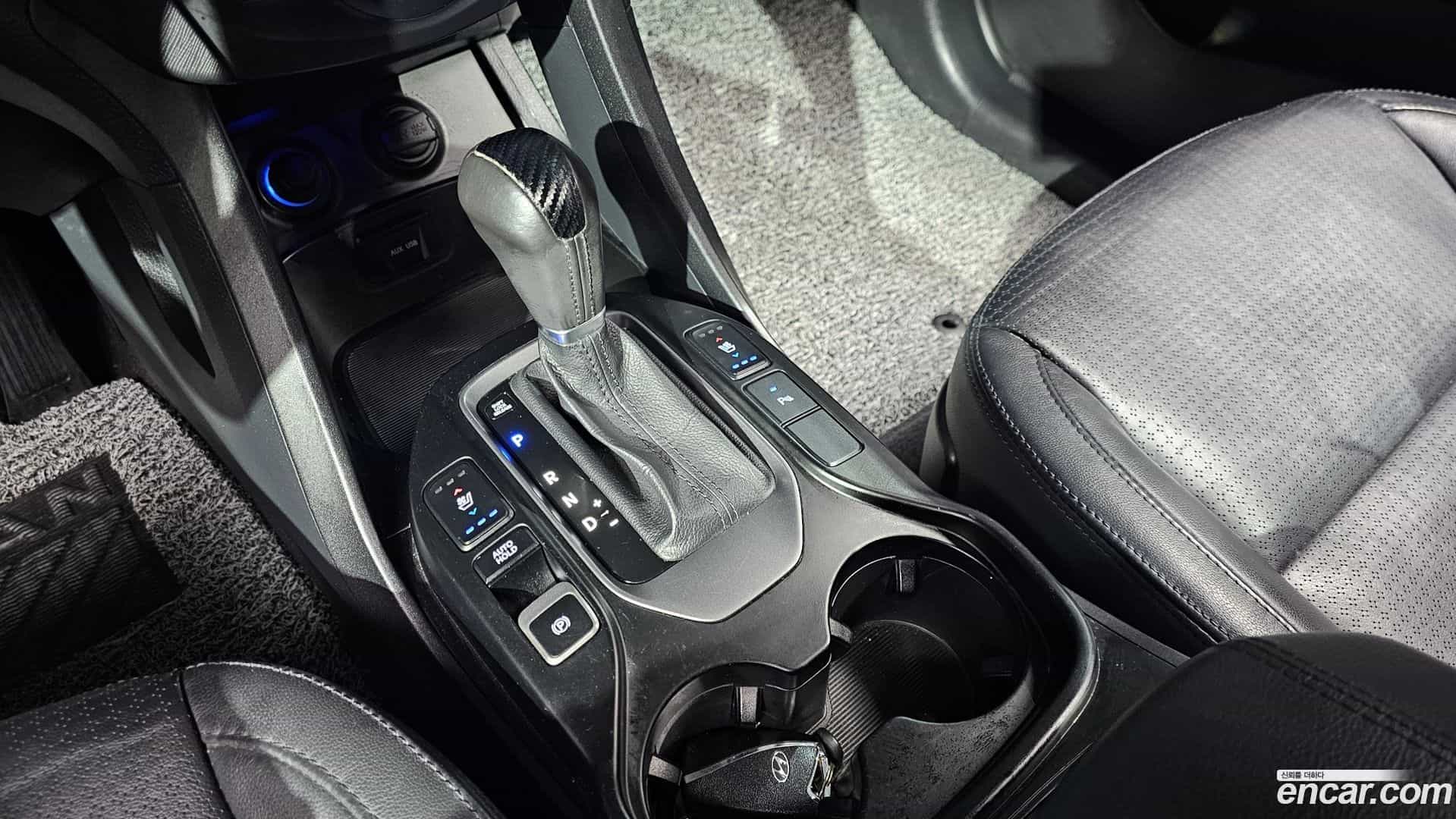 Santafe Hyundai 2013.2-INNER-009