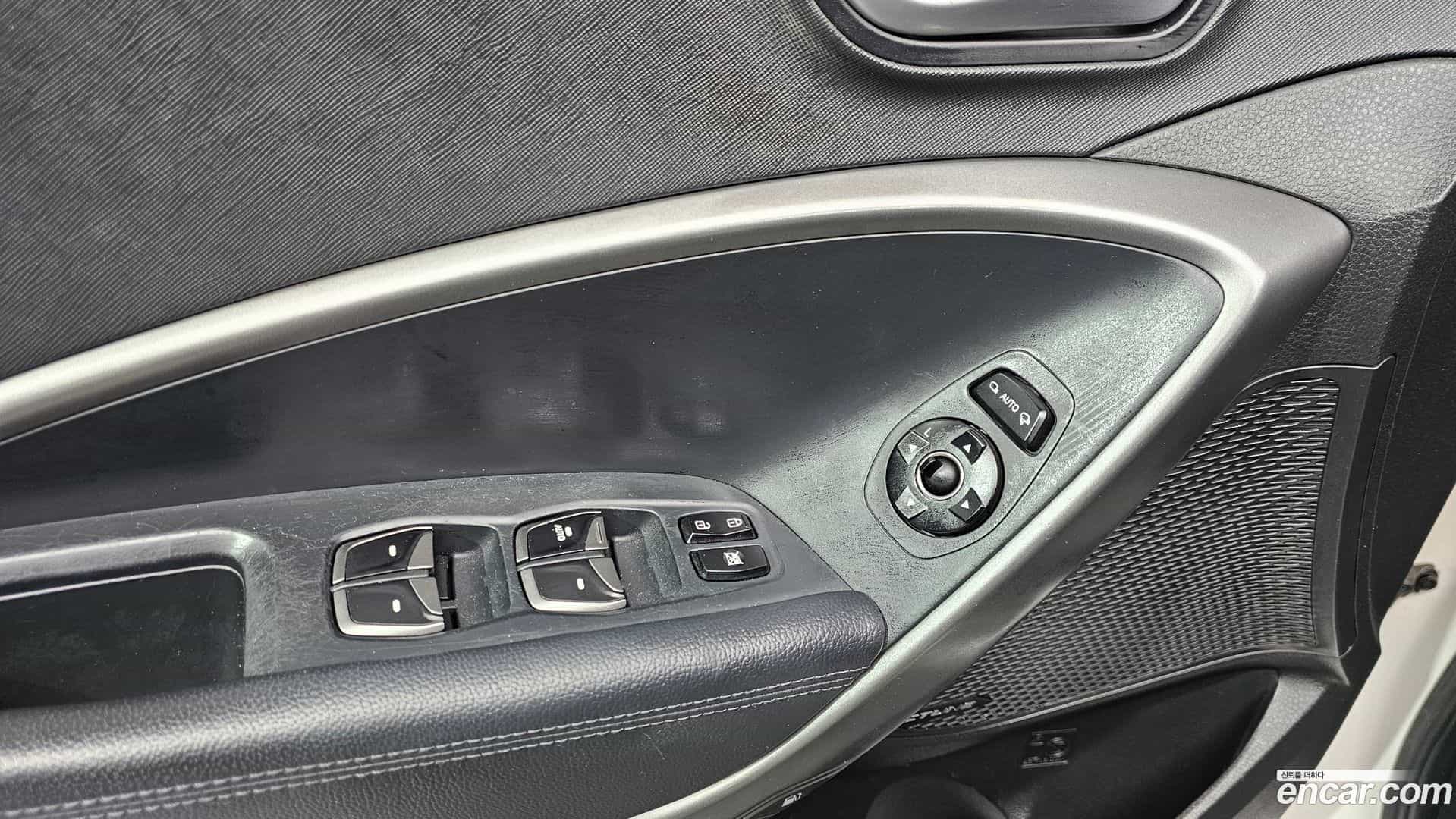 Santafe Hyundai 2013.2-OPTION-022