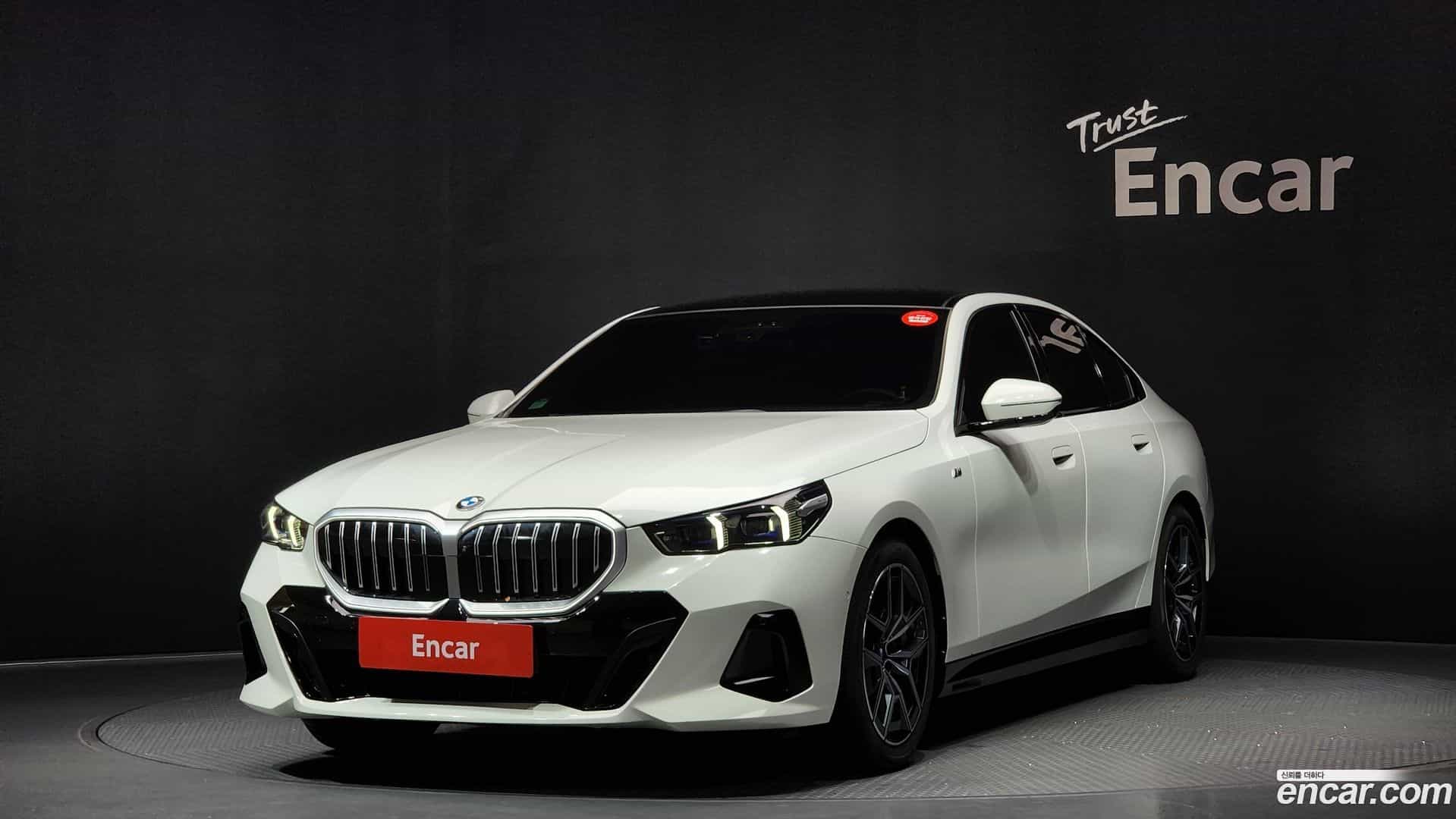 5-Series BMW 2024.1-OUTER-001