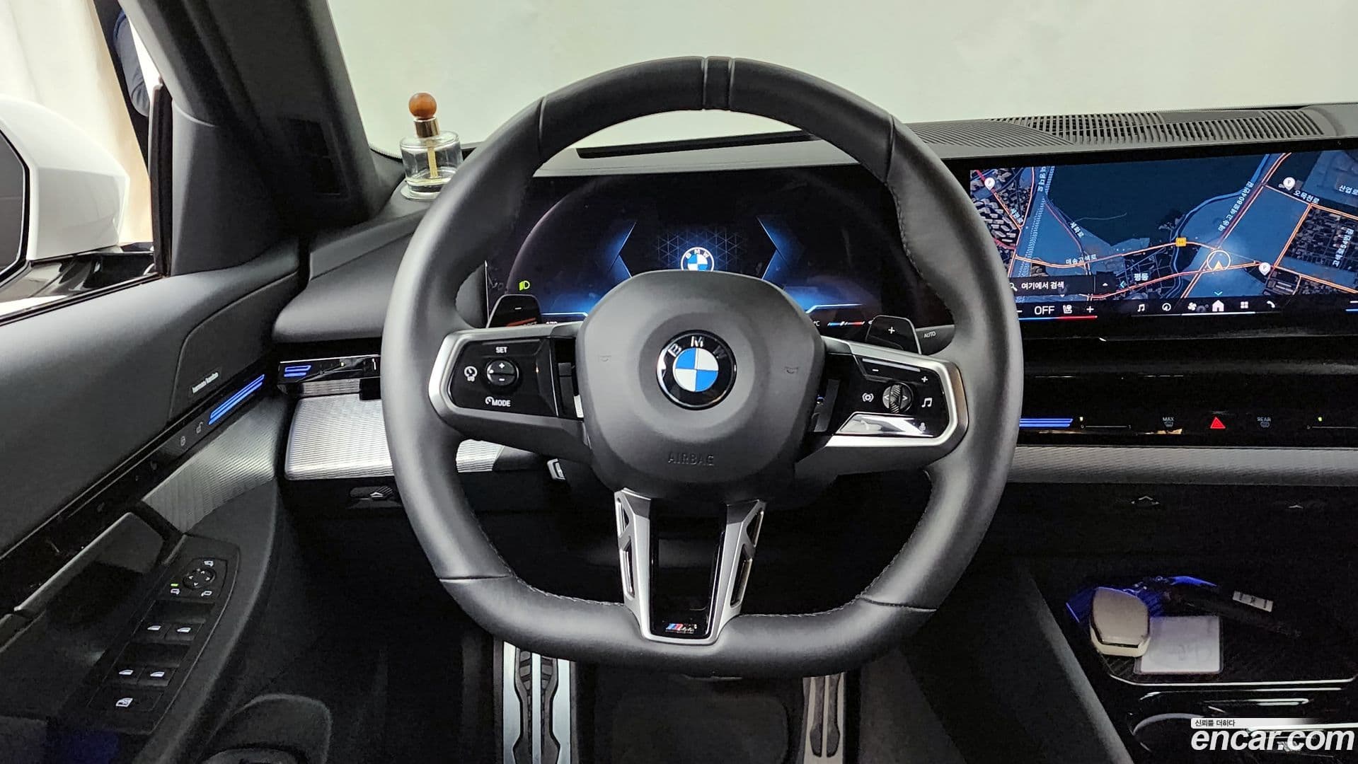 Main__Slider__Photo:5-Series BMW 2024.1-12