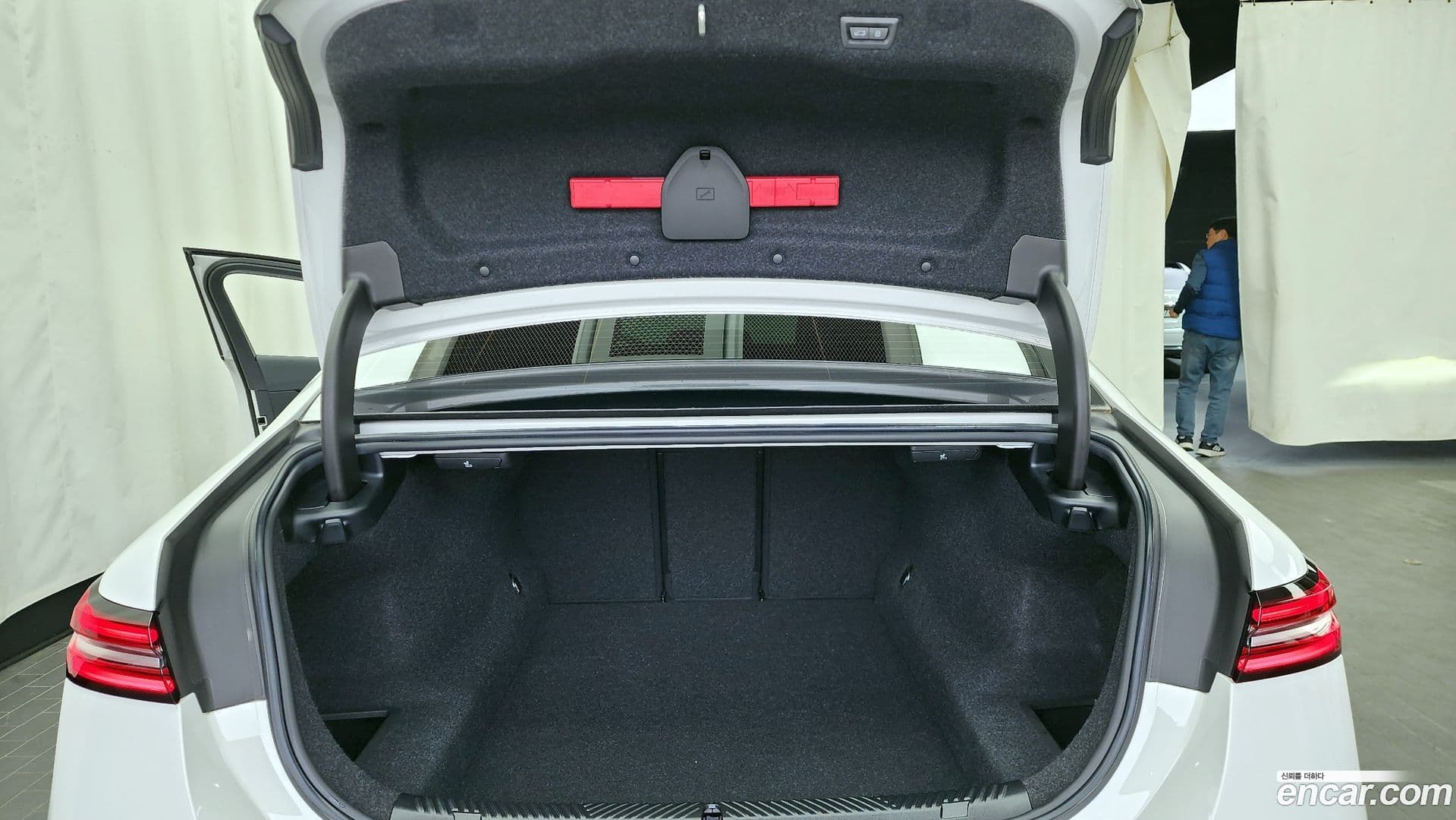 Main__Slider__Photo:5-Series BMW 2024.1-19