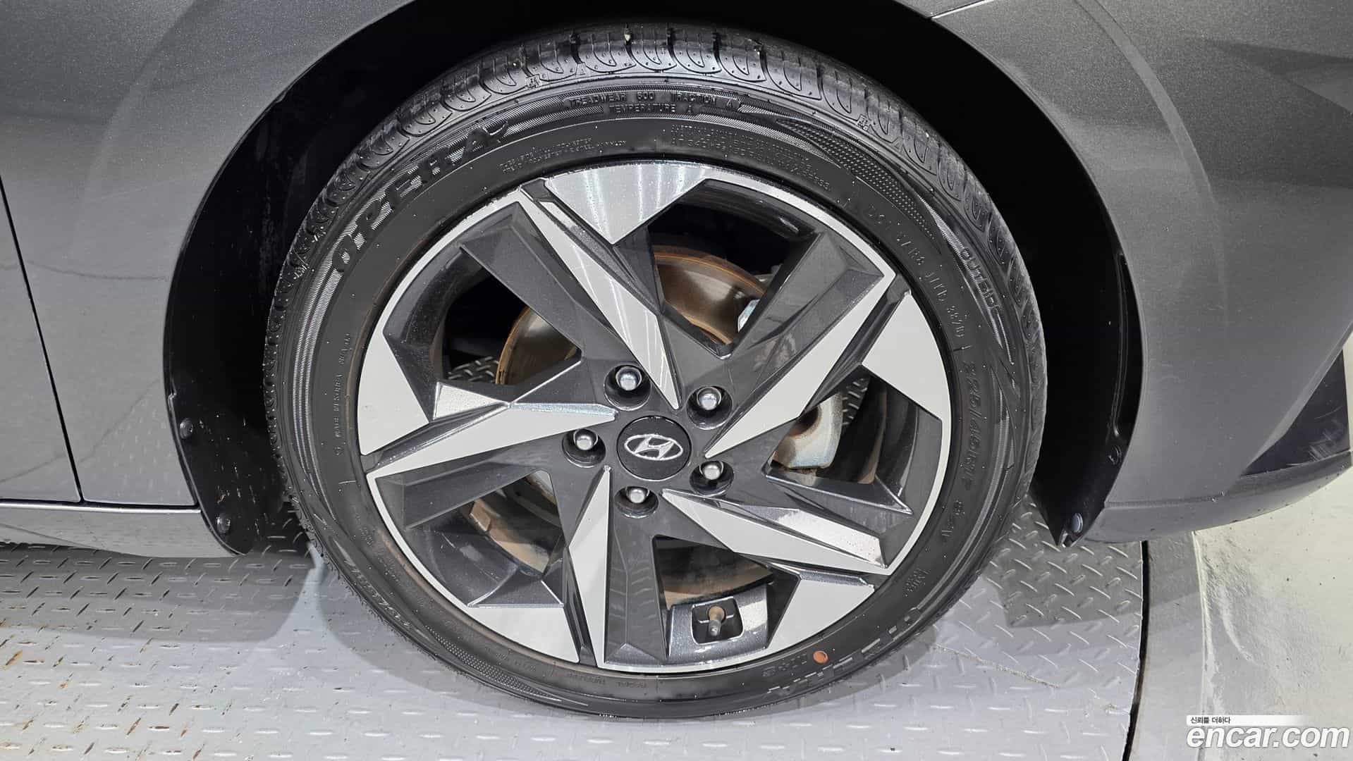 AVANTE Hyundai 2020.5-OUTER-005