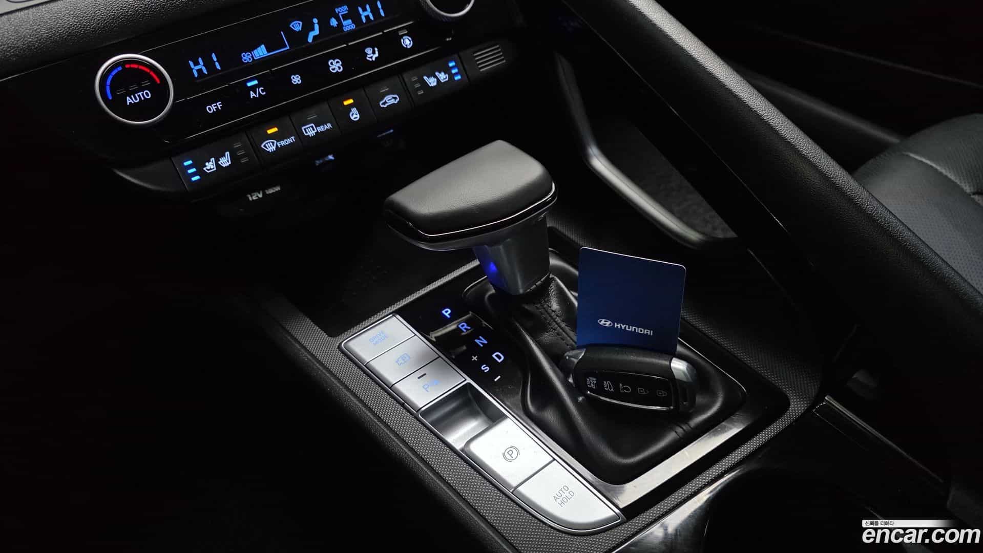 AVANTE Hyundai 2020.5-INNER-009