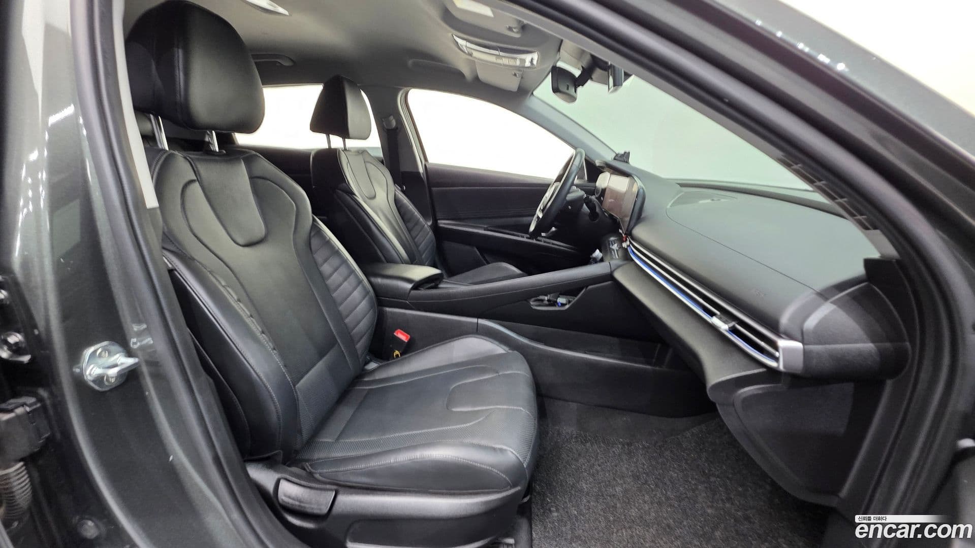 Main__Slider__Photo:AVANTE Hyundai 2020.5-9