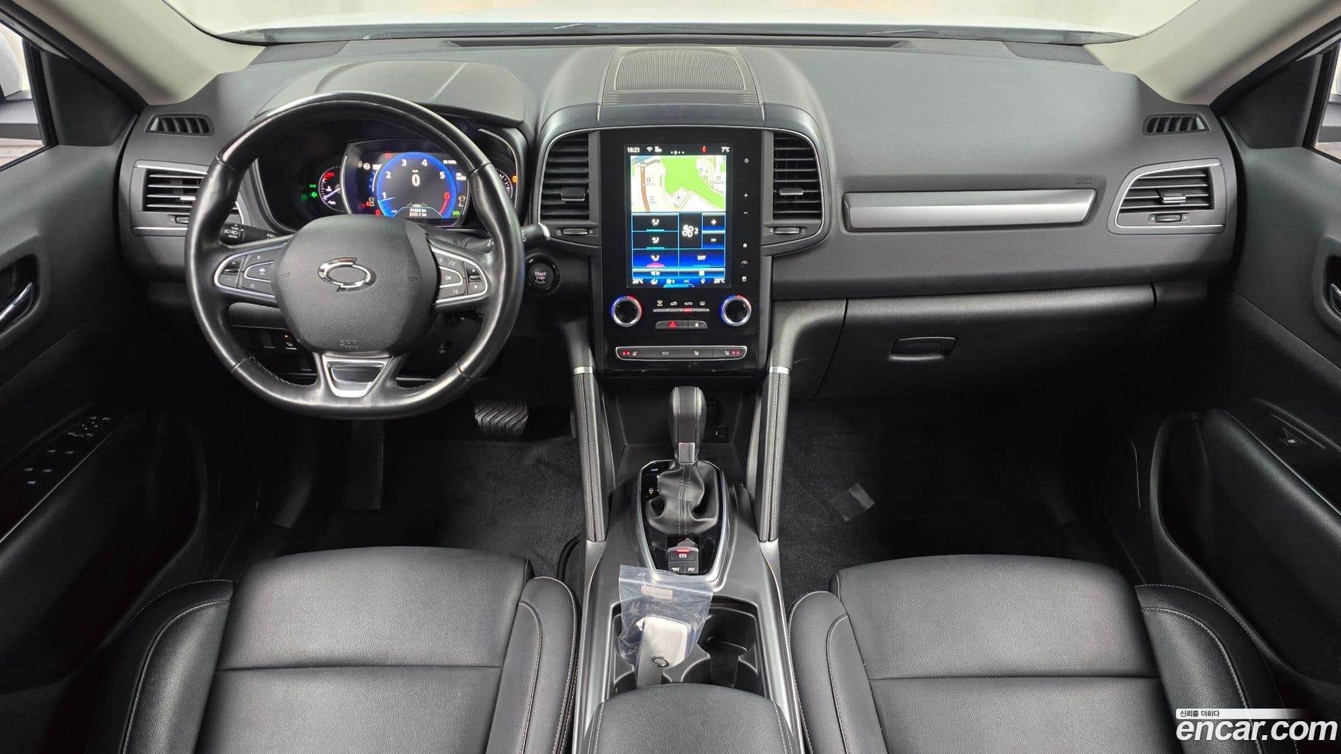 Main__Slider__Photo:QM6 Renault Korea 2022.5-6