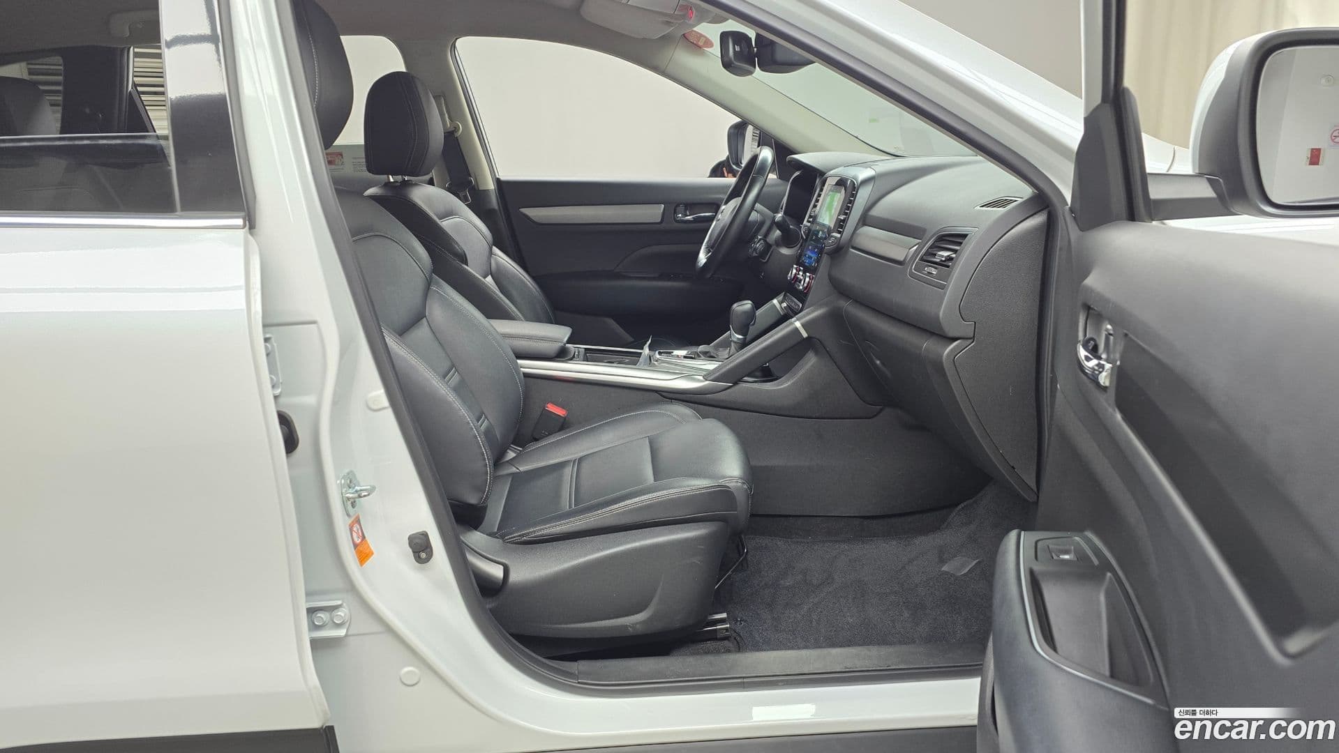 Main__Slider__Photo:QM6 Renault Korea 2022.5-10